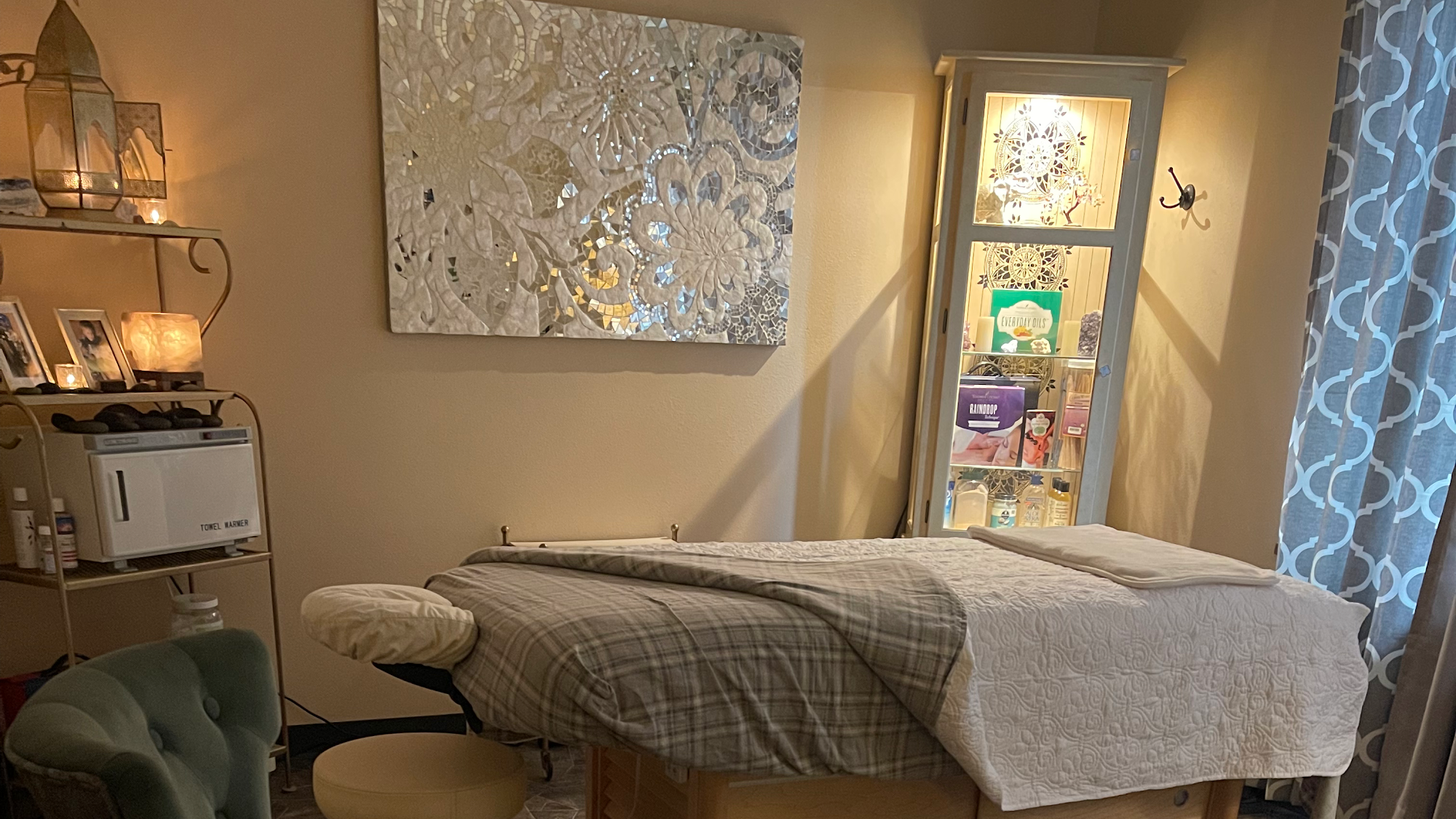 Young Sol Spa LMT Carissa Young & Associates 1206 N Johns St, Dodgeville Wisconsin 53533