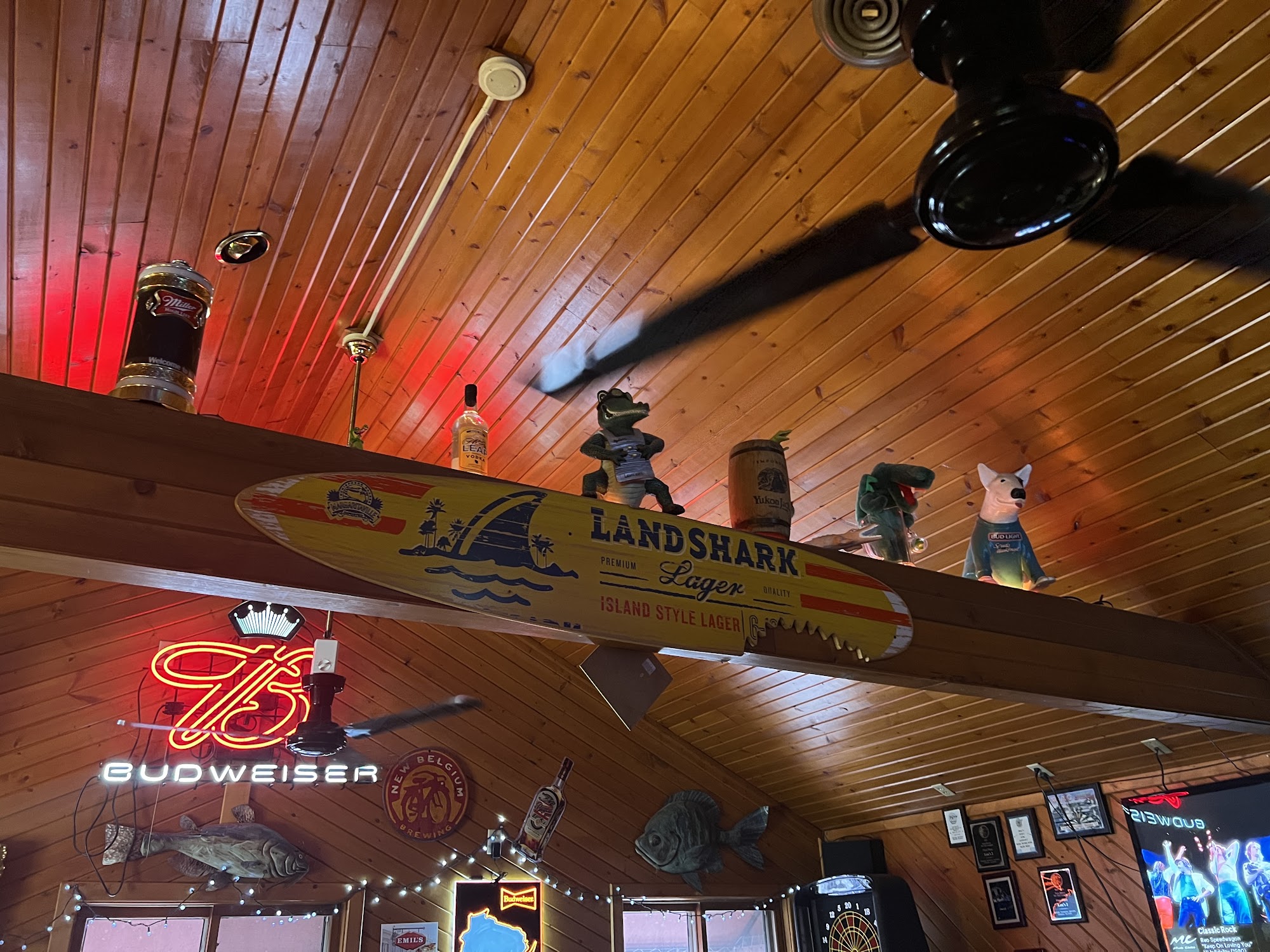 Lou's Riverview Menu