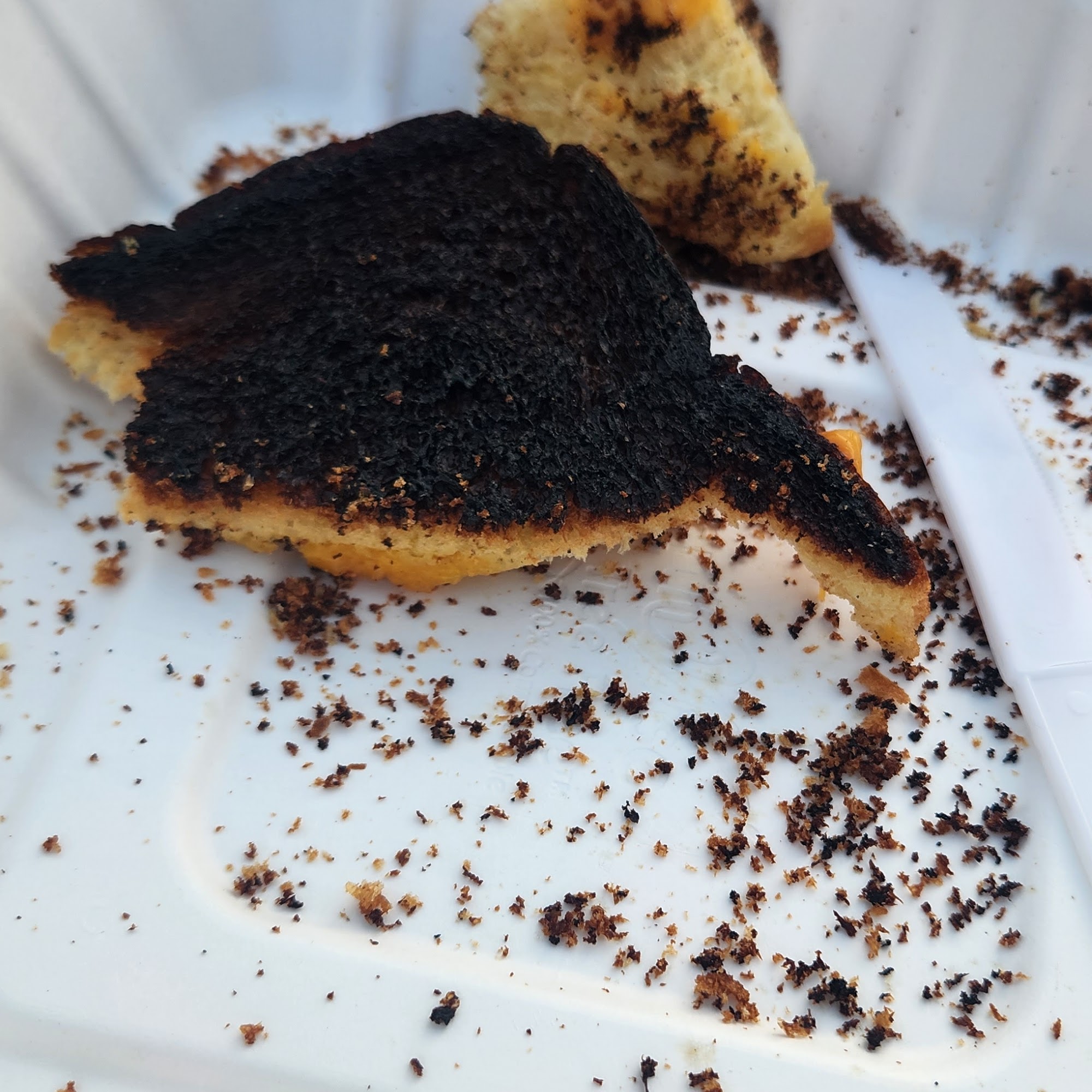 Boathouse Bar and Grill N, 550 Gannon Rd, Lodi