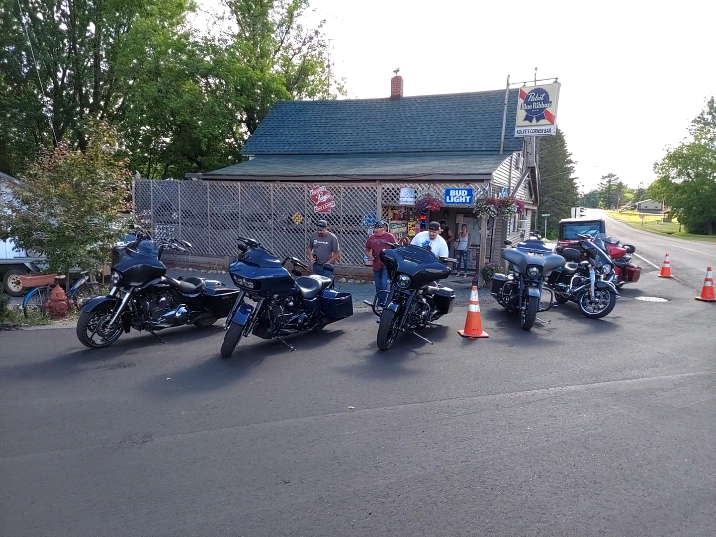 Kolves corner bar Menu