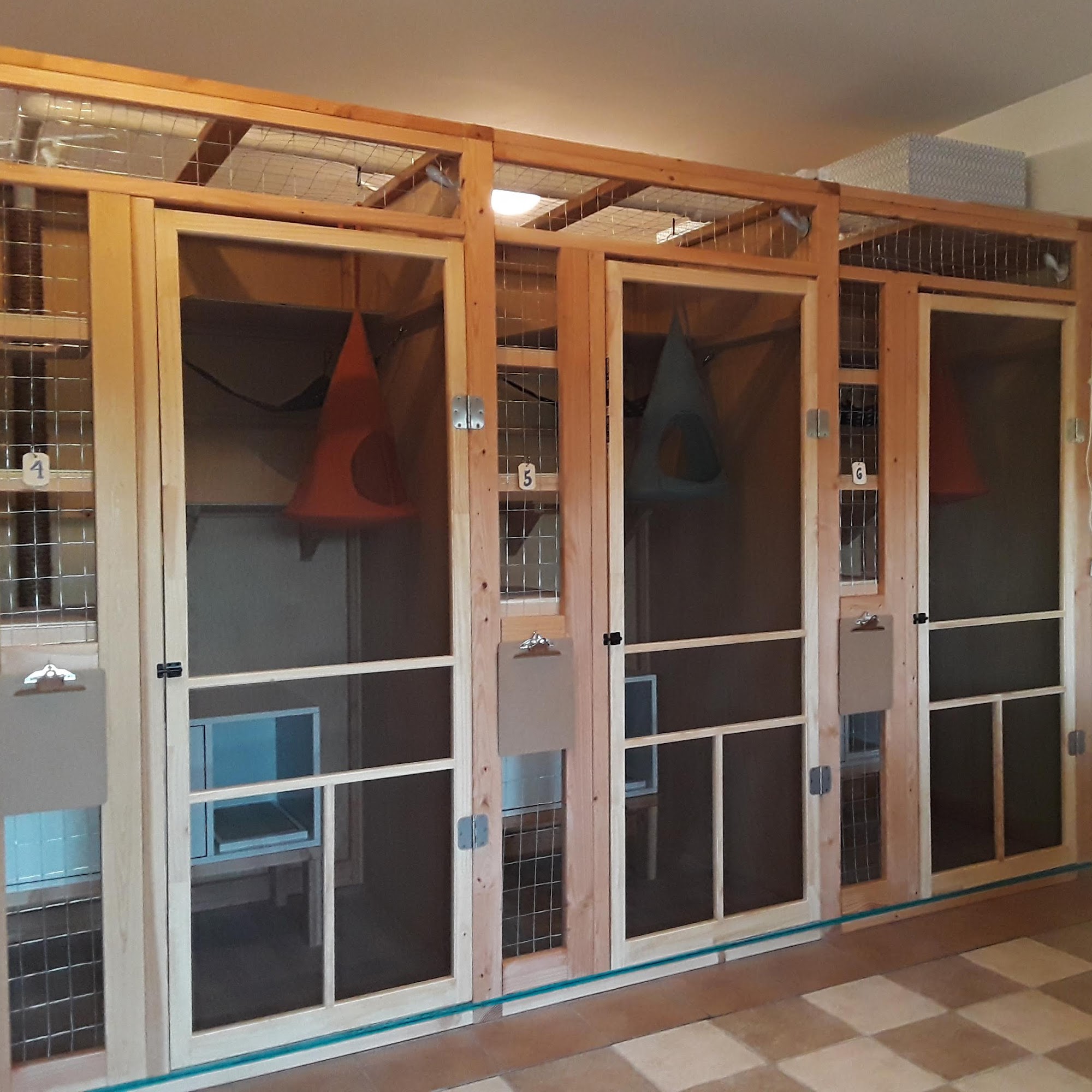 Hotel Sisal LLC - Cat Boarding Madison