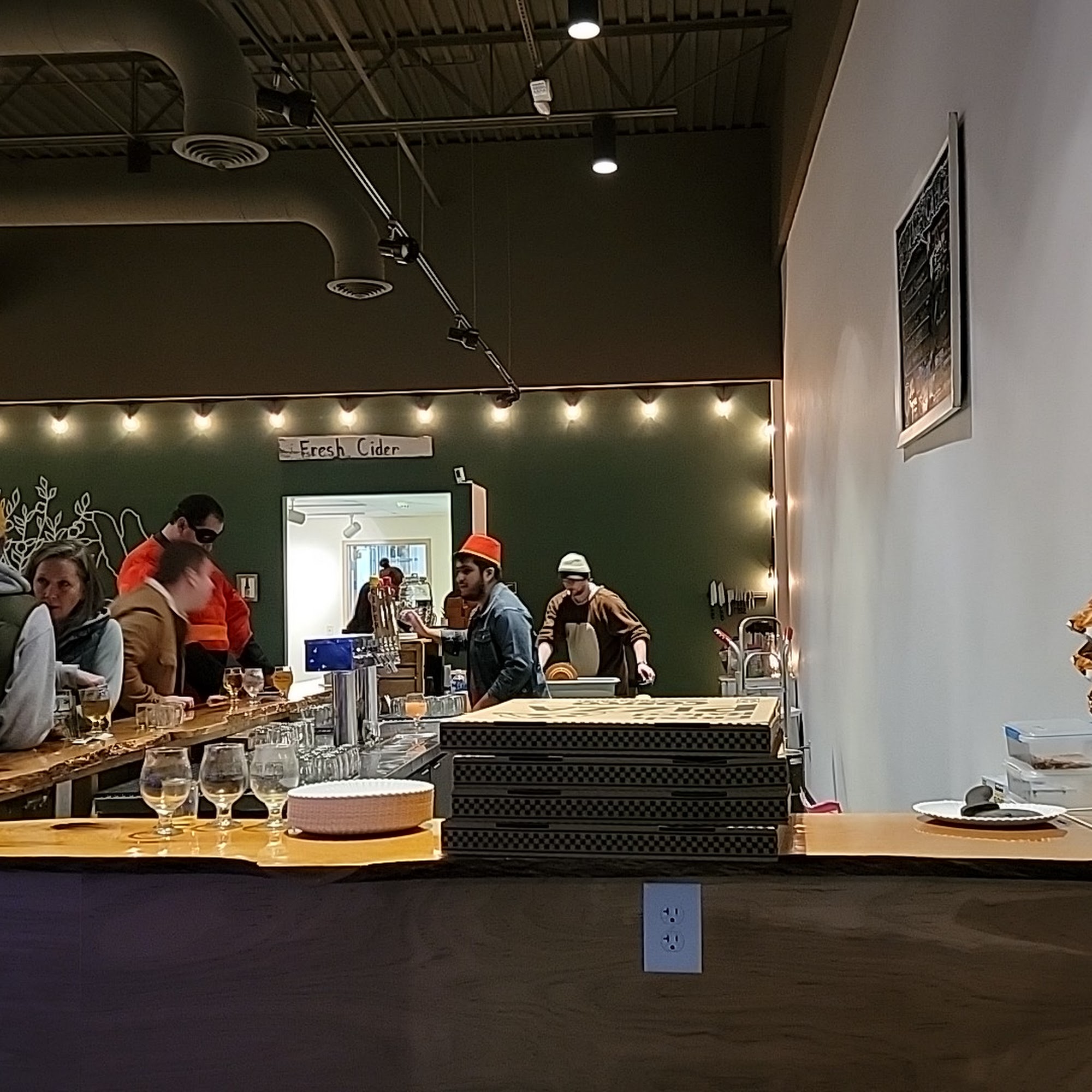 Hidden Cave Cidery Middleton