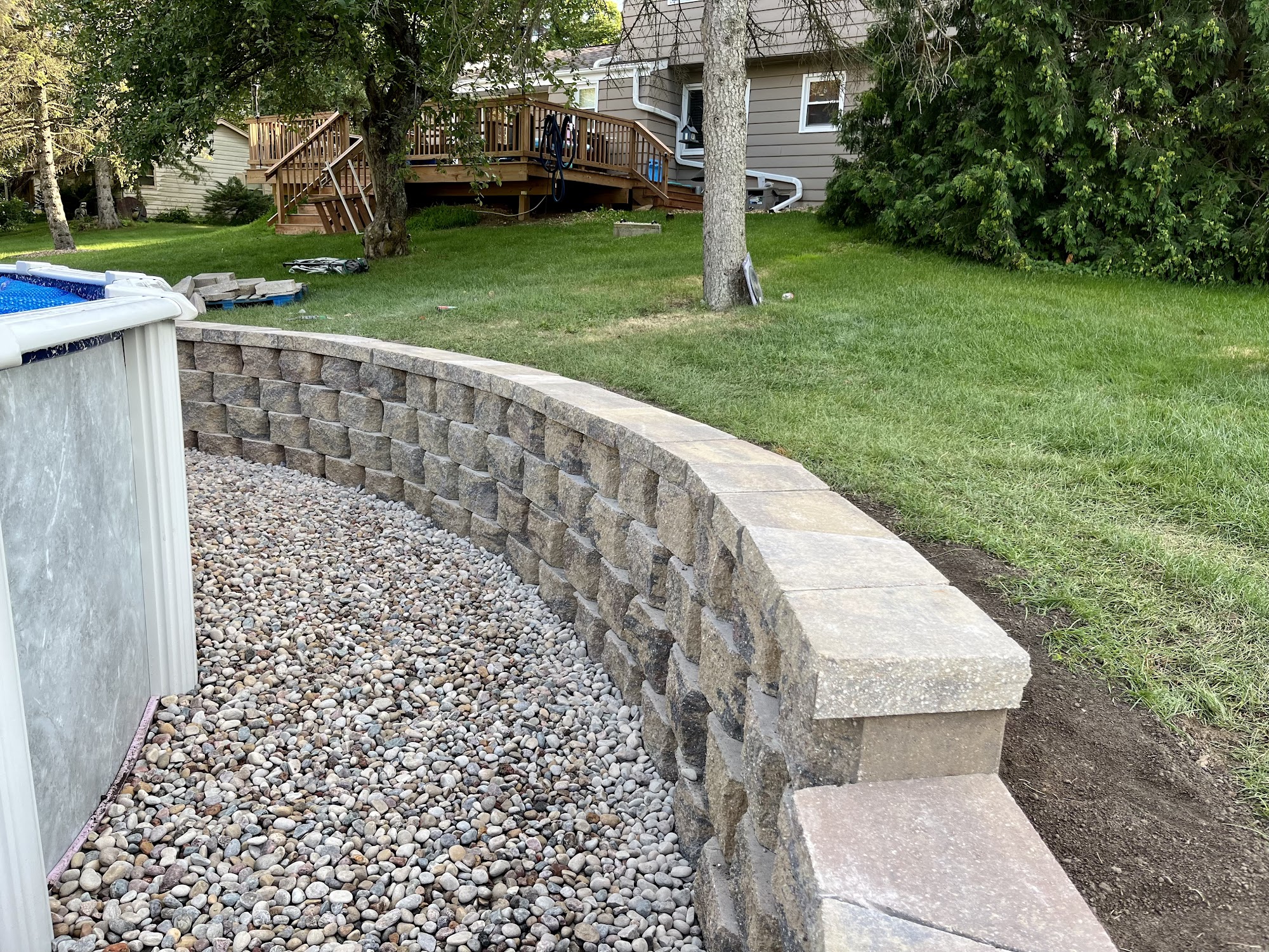 Reyes Lawn & Landscaping 6550 W Forest Home Ave, Milwaukee Wisconsin 53220