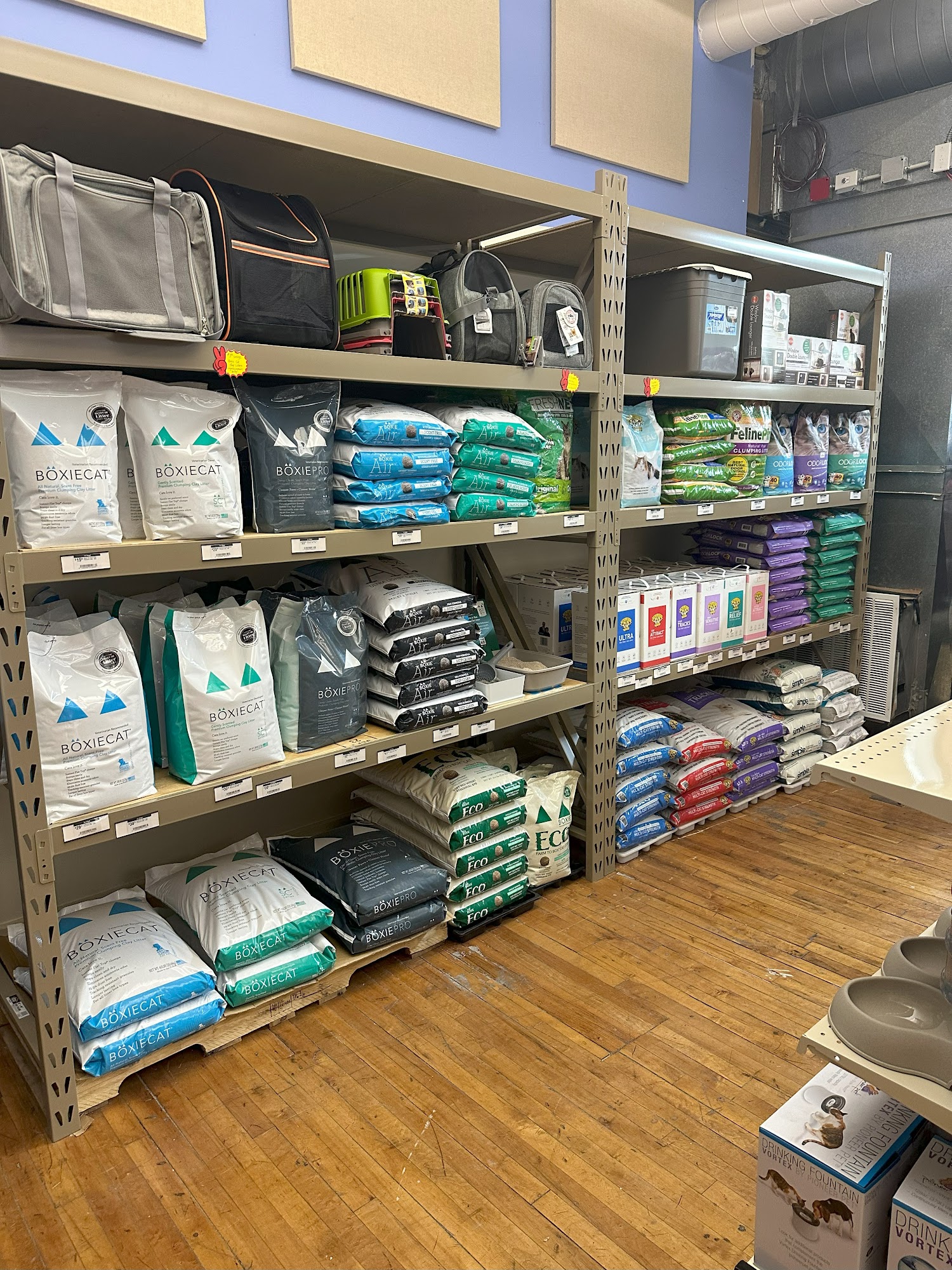 Skilos | A Family Pet Store Milwaukee