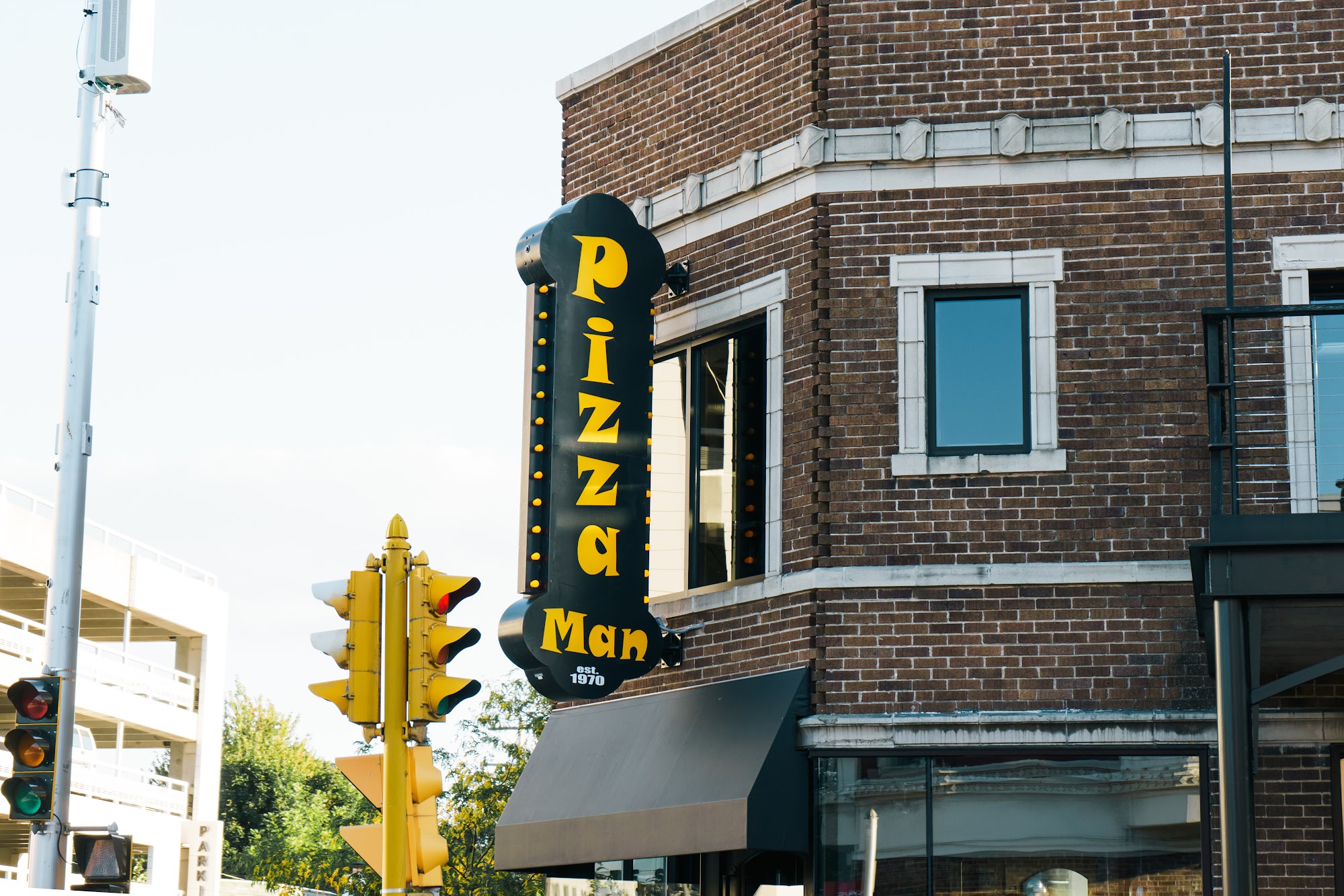 Pizza Man Downer 2597 N Downer Ave, Milwaukee, WI 53211