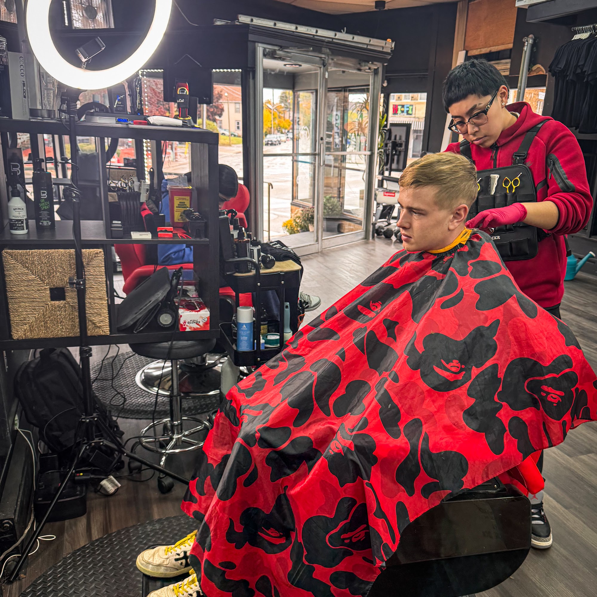 Boomin’ Barbershop Inside of Milwaukee OATS Screenprinting, 2633 S Kinnickinnic Ave, Milwaukee Wisconsin 53207