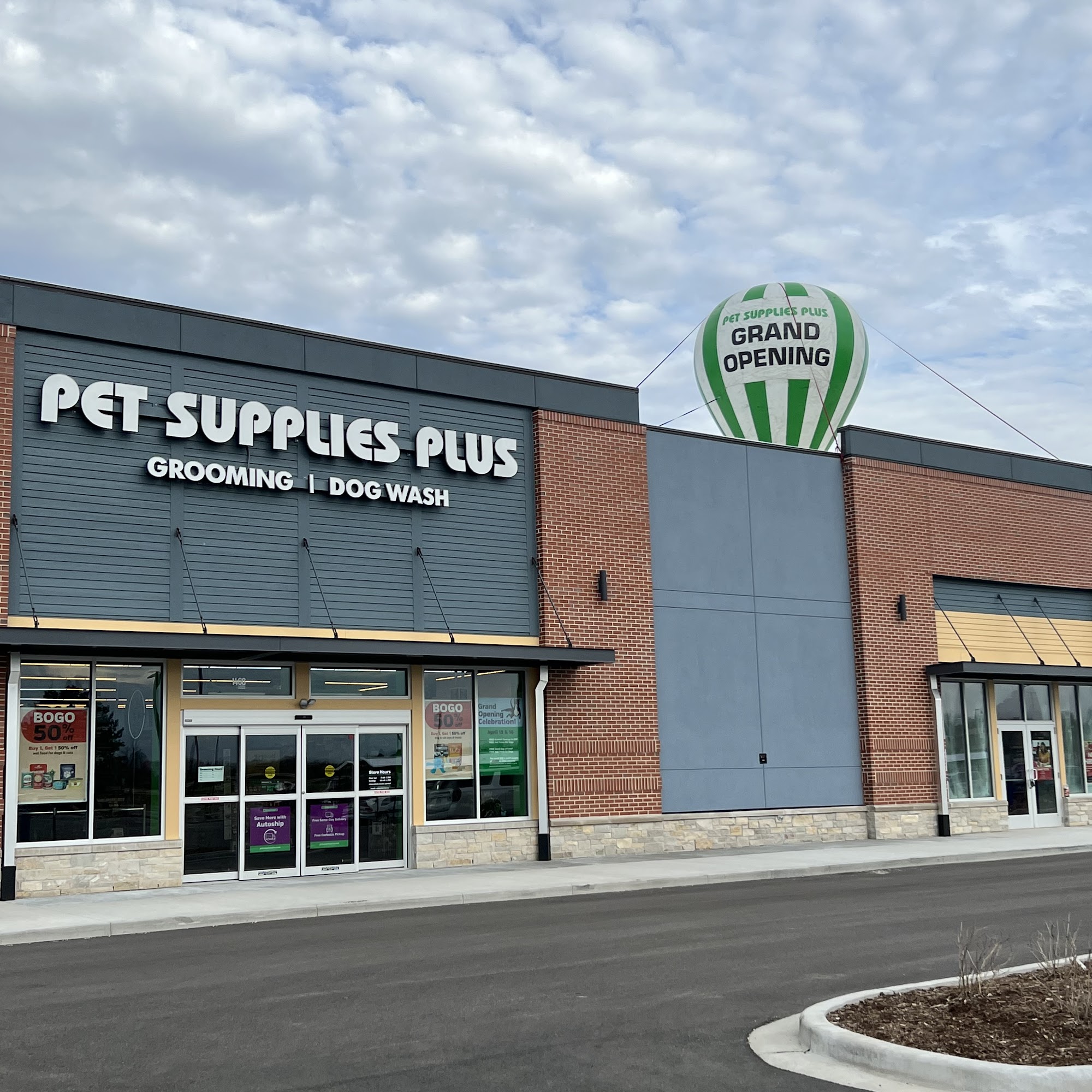Pet Supplies Plus Oconomowoc Oconomowoc