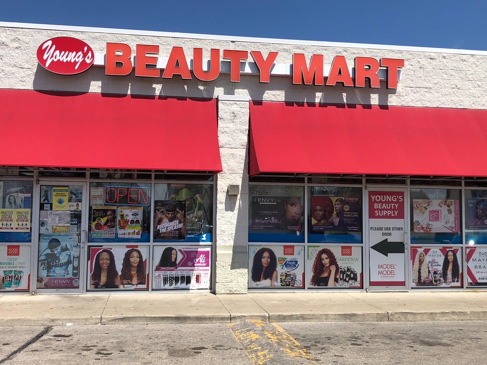 Young’s Beauty Mart Racine