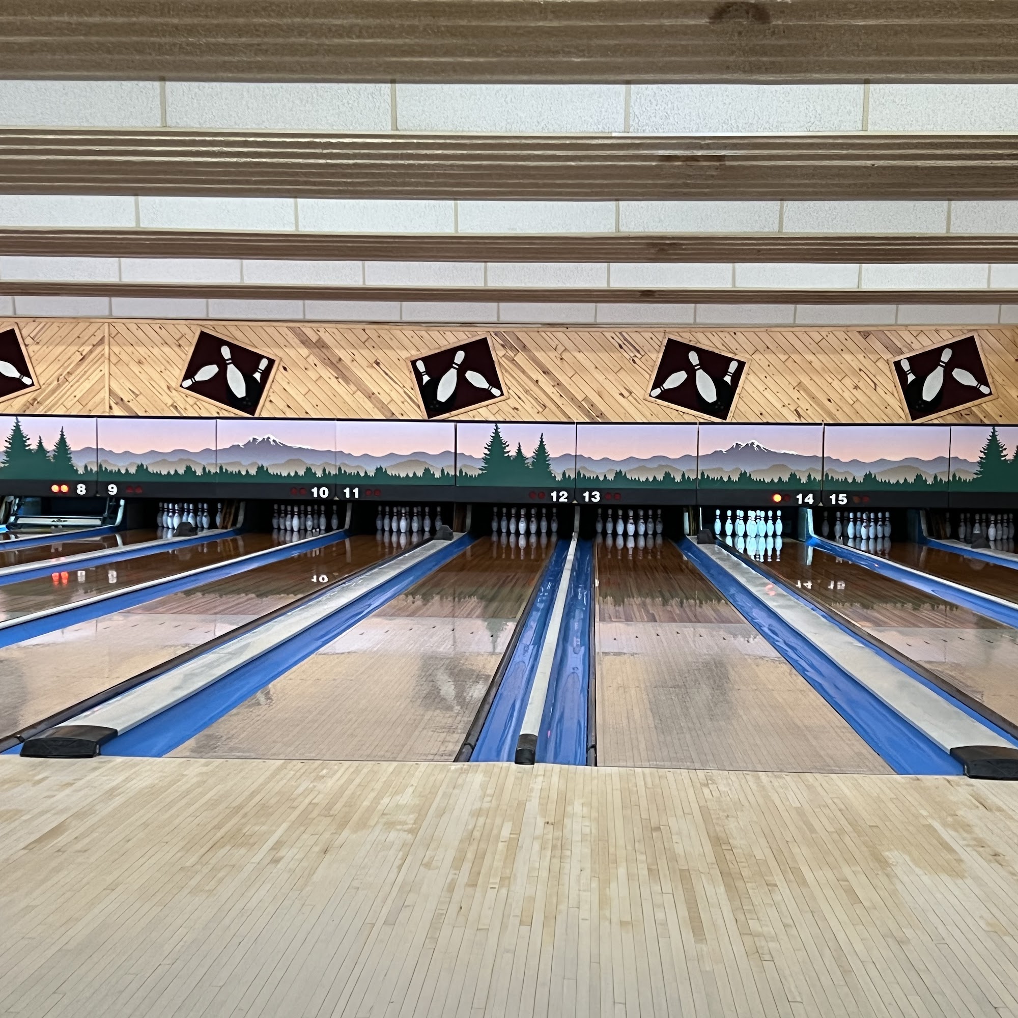 Rand's Bowling Lanes & Lounge Rice Lake