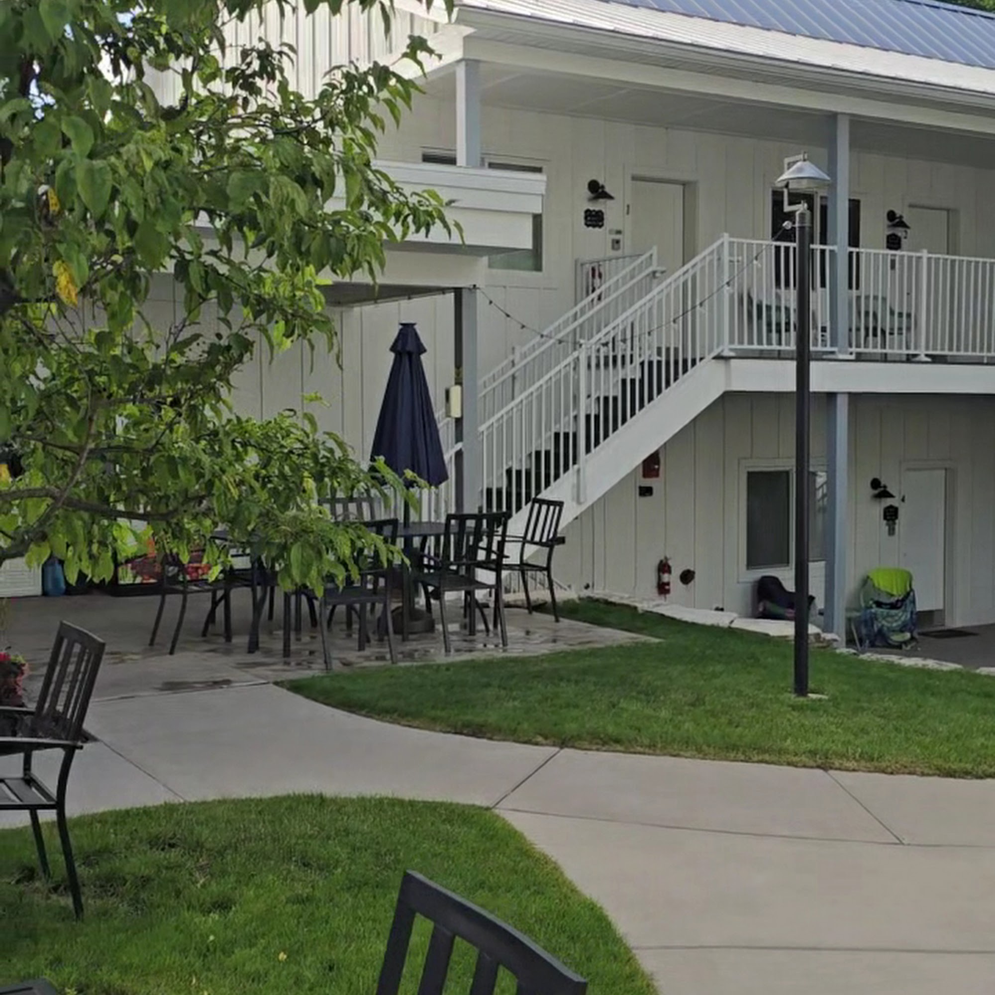 Goose & Twigs Sister Bay