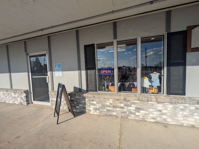 Grayson Grape & Co . Slinger