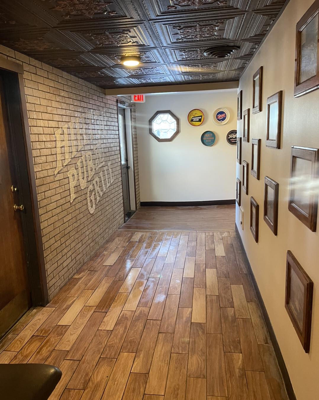 Hilltop Pub & Grill Stevens Point