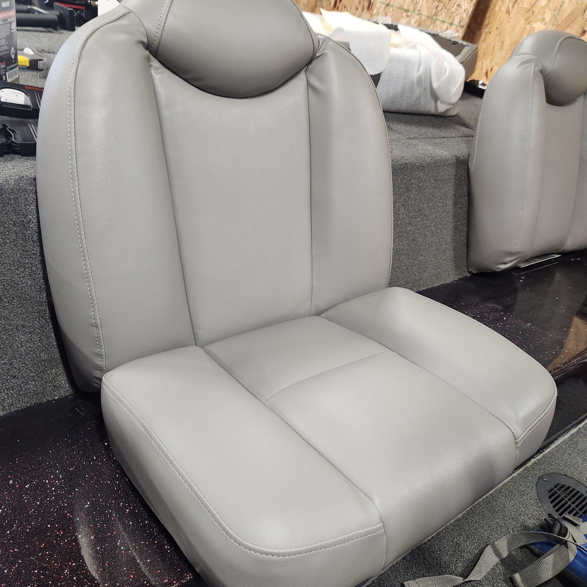 Les’ Upholstery Stevens Point