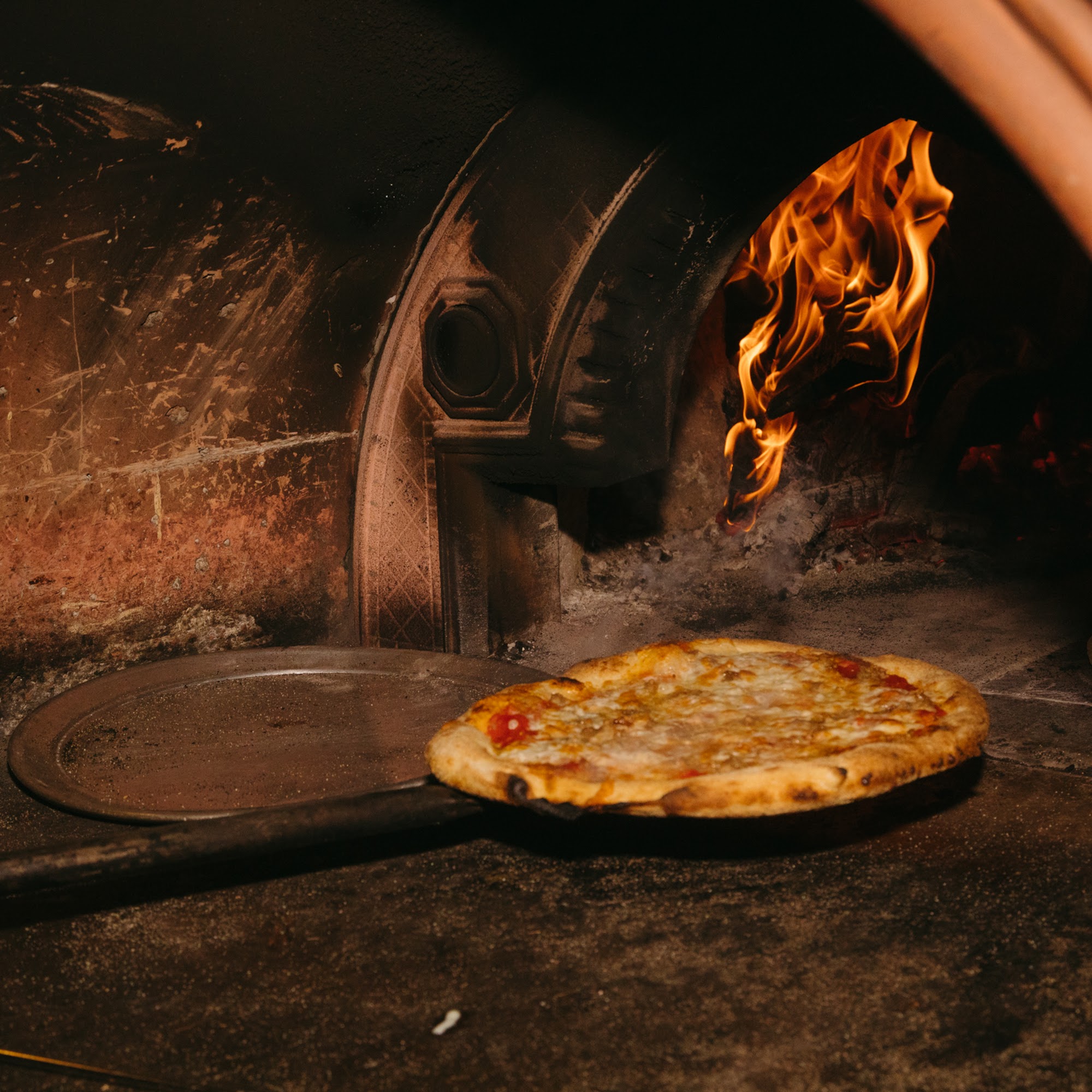 Lyla's Wood Fired Pizza Washburn