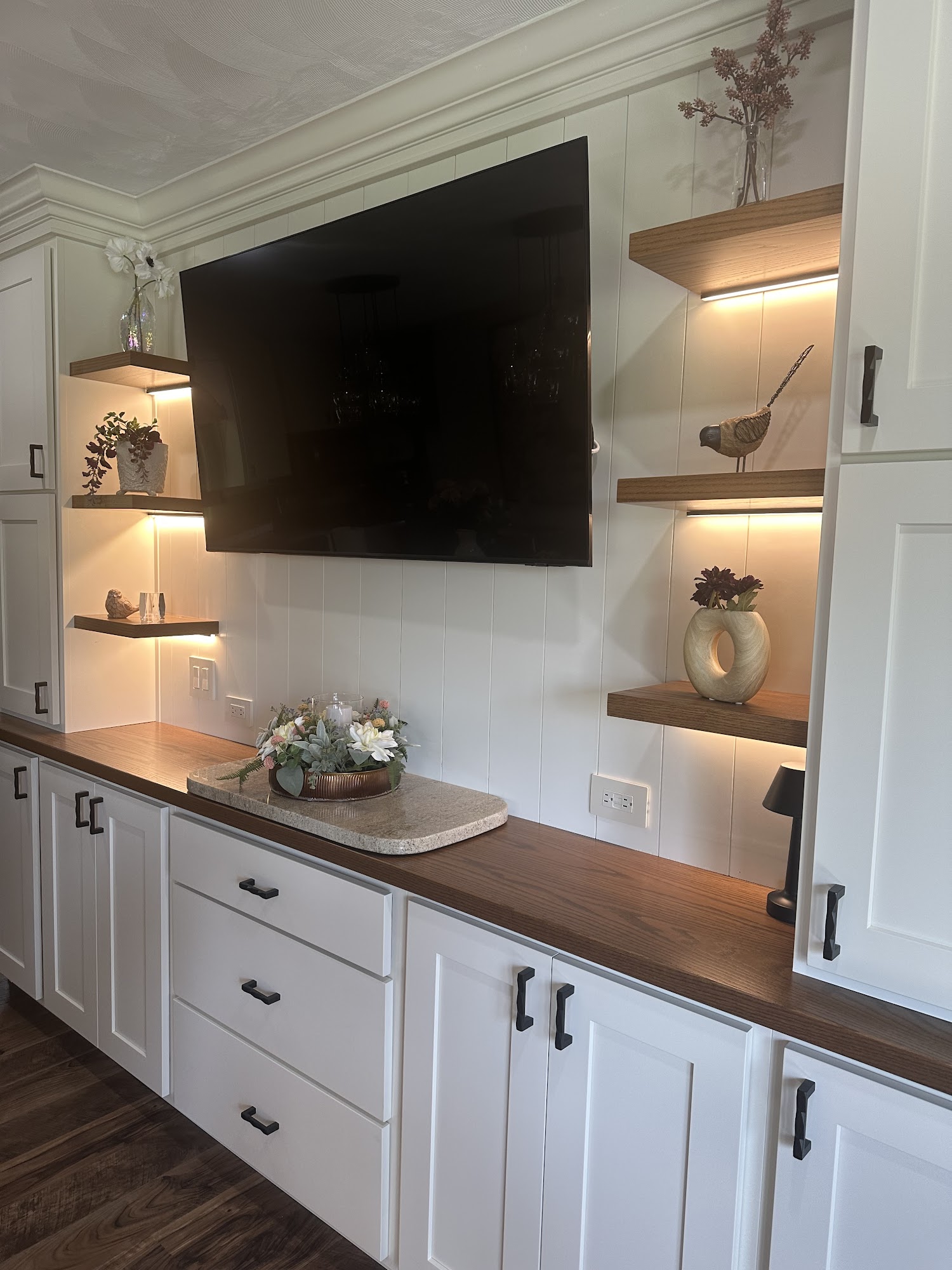 American Enterprises Inc