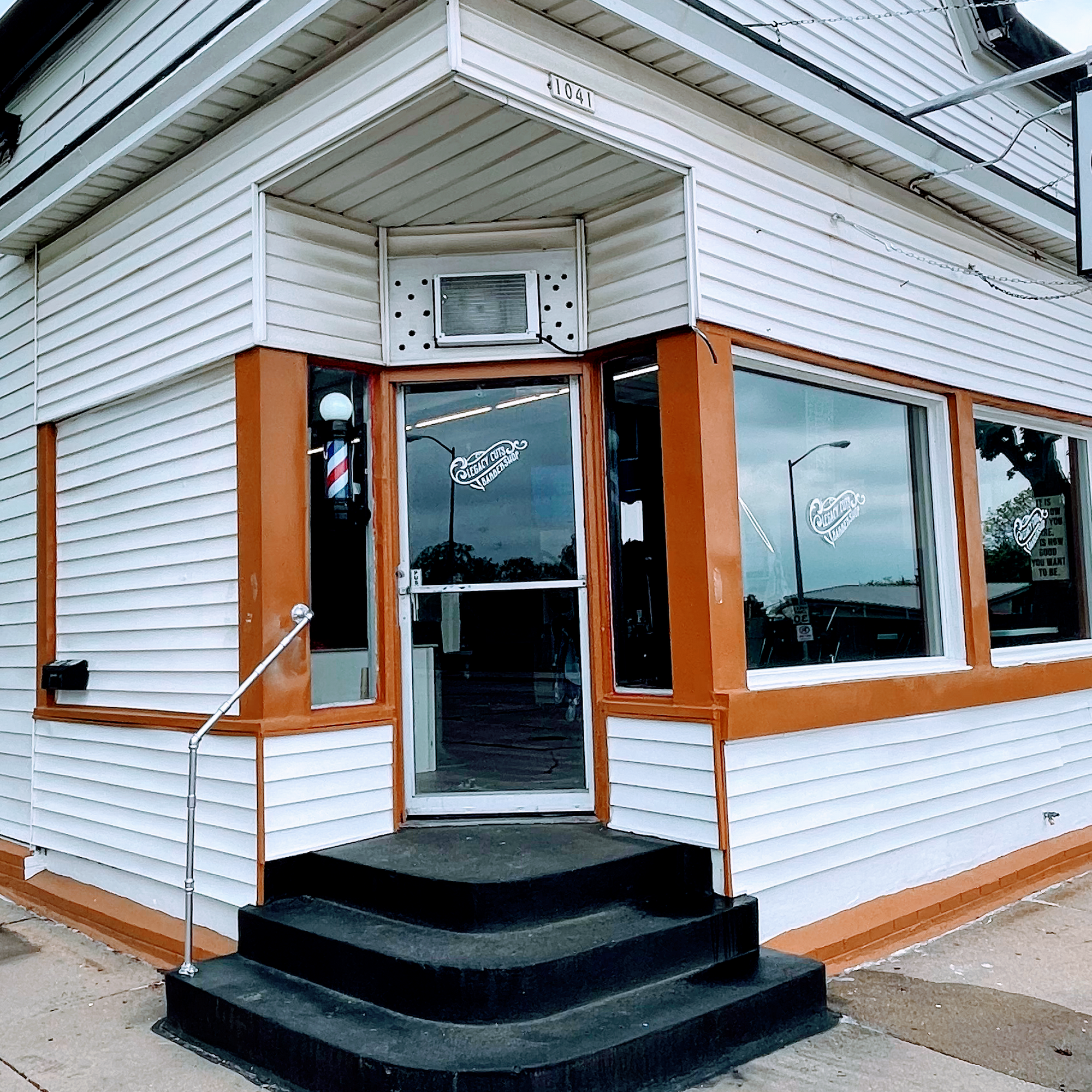 Legacy Cuts 1041 S 84th St, West Allis Wisconsin 53214