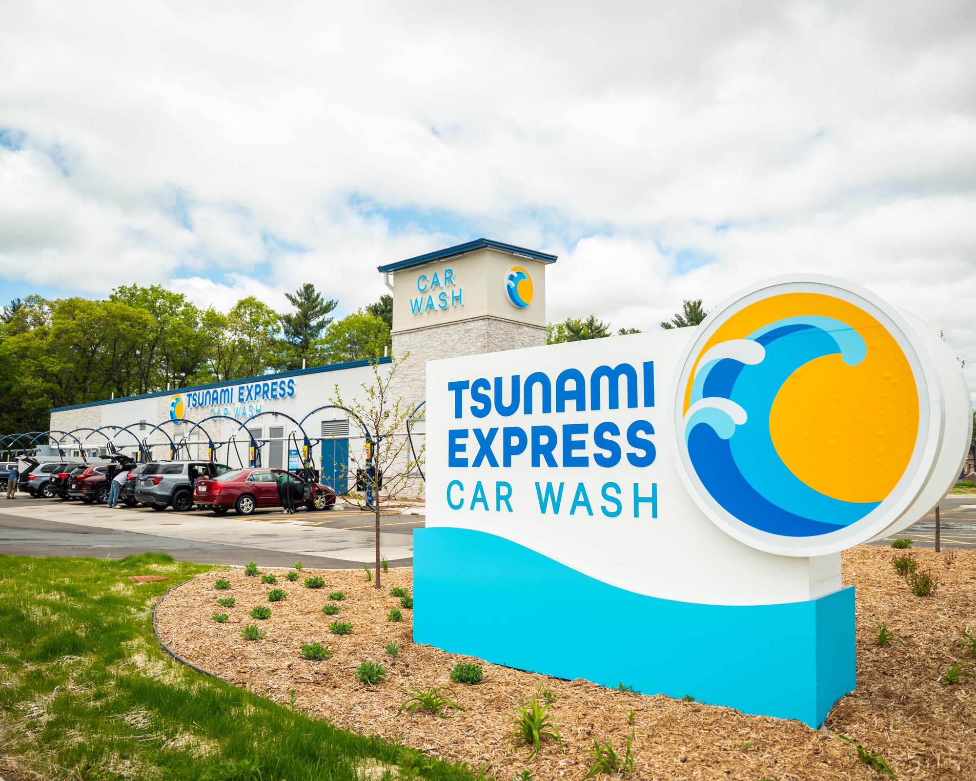 Tsunami Express Car Wash - Wisconsin Rapids Wisconsin Rapids