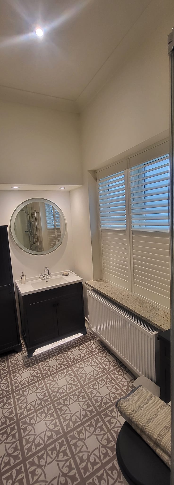 Oasis Blinds & Shutters Ltd,.