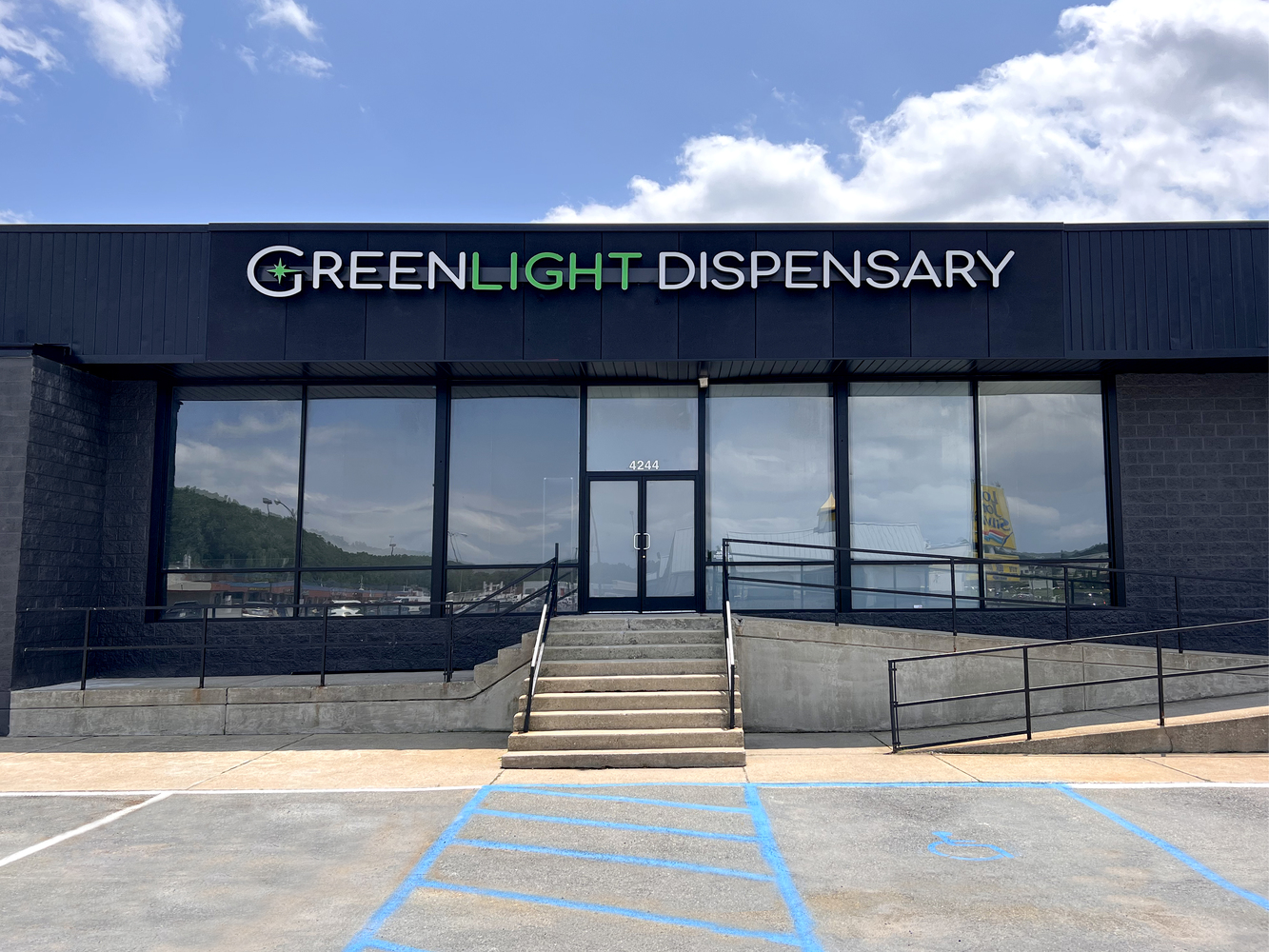 Greenlight Medical Marijuana Dispensary Beckley 4244 Robert C Byrd Dr, Beckley