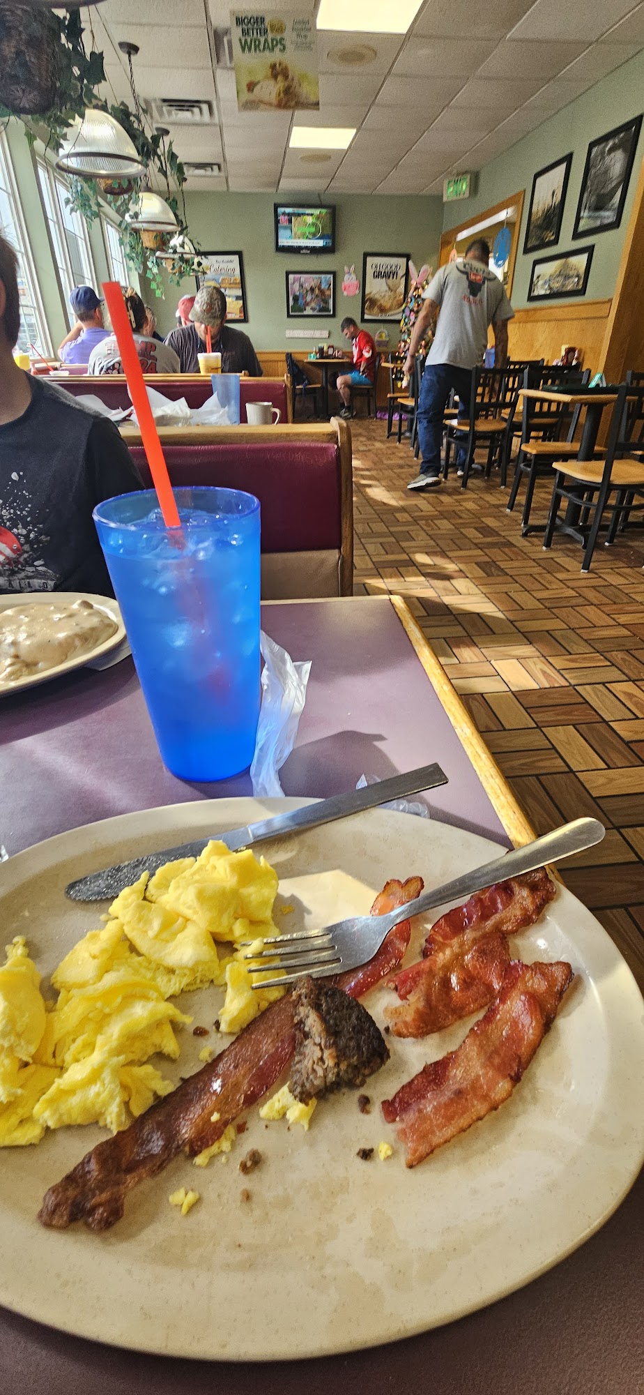 Tudor's Biscuit World Menu