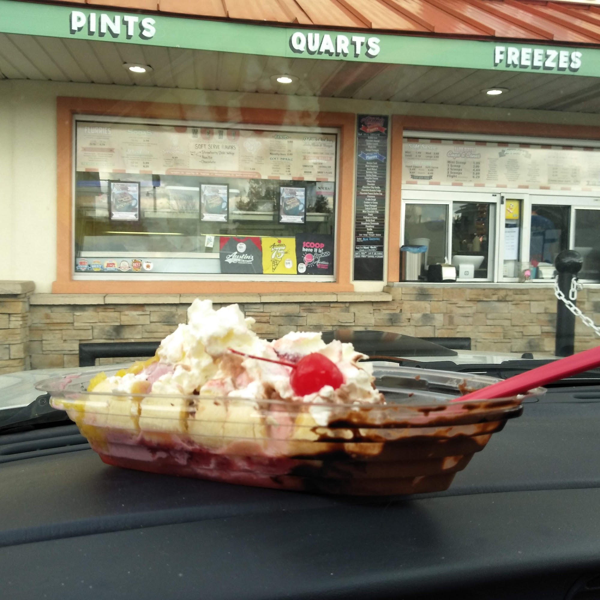 Austin's Homemade Ice Cream Ceredo