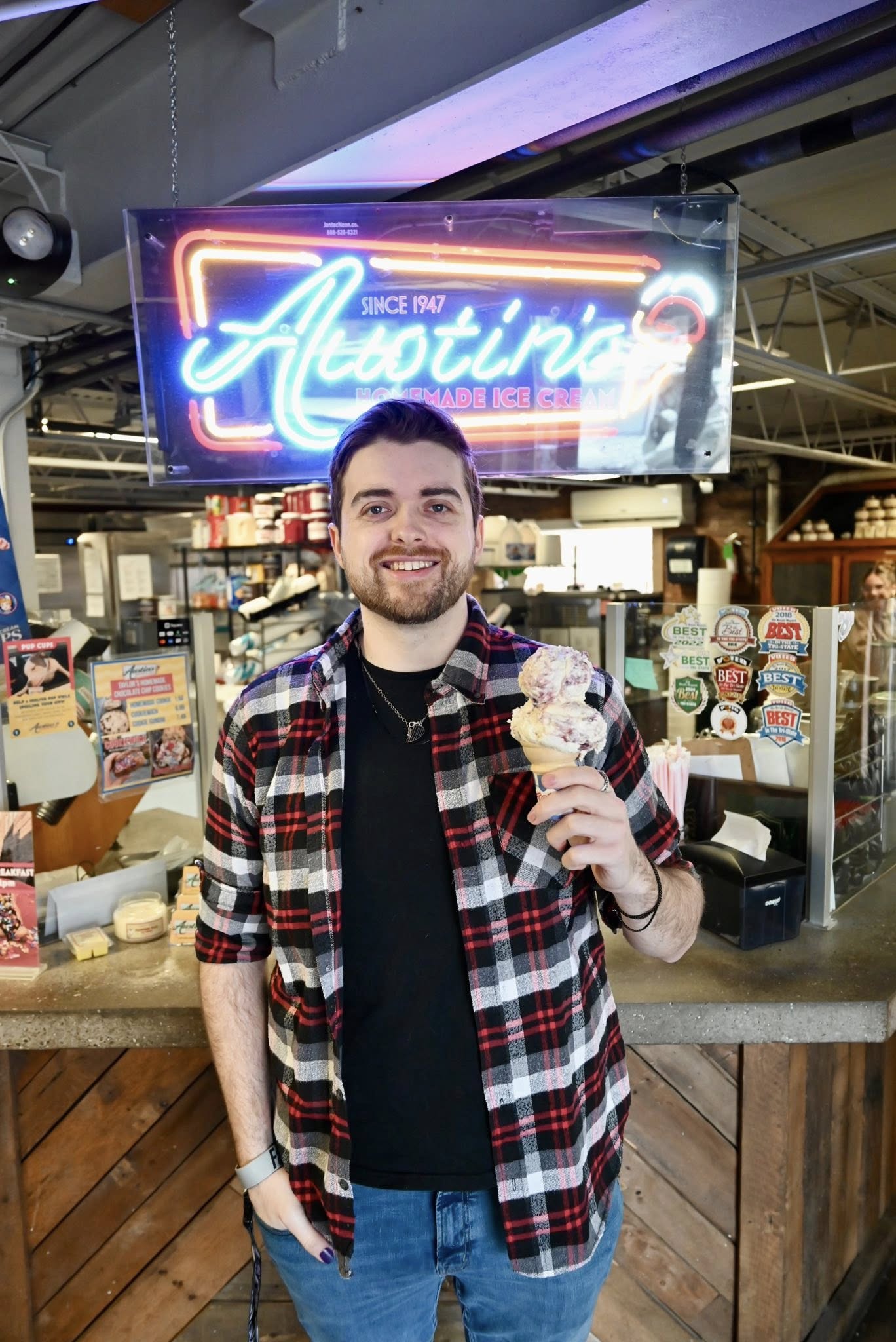 Austin's Homemade Ice Cream Ceredo