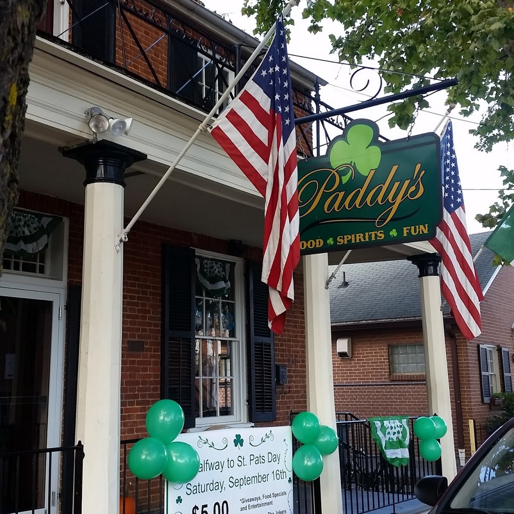 Paddy's Charles Town