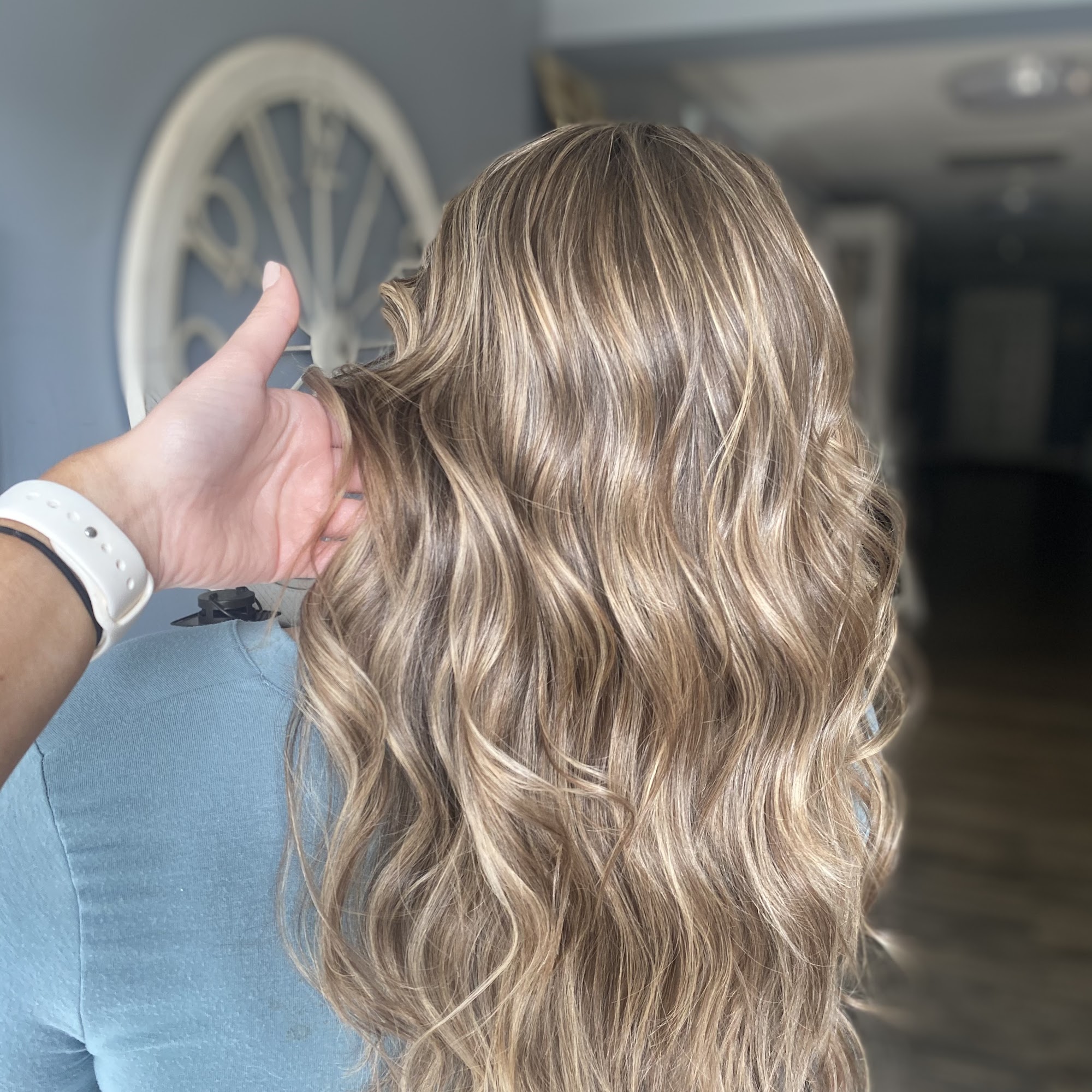 Royal Salon Spa And Boutique 101 Macedonian Rd, Cross Lanes West Virginia 25313