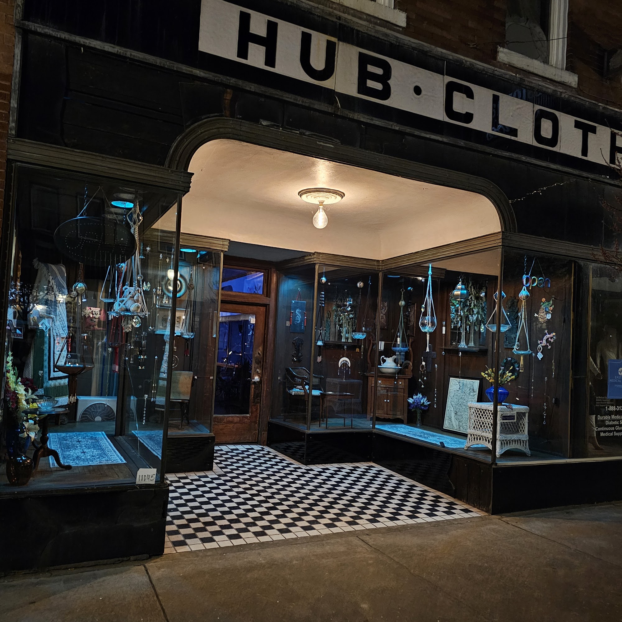 The 211 Gallery Hinton