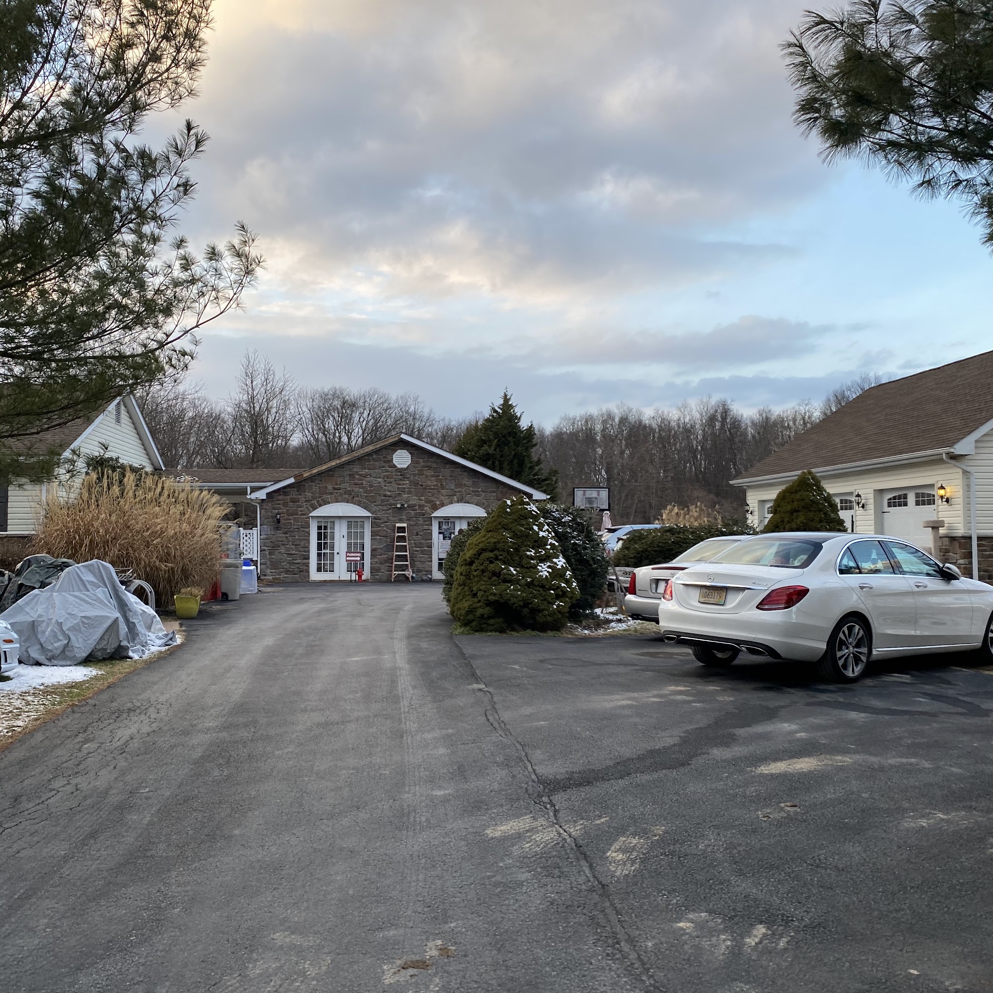 Grooming Room & Pet Suites Kearneysville