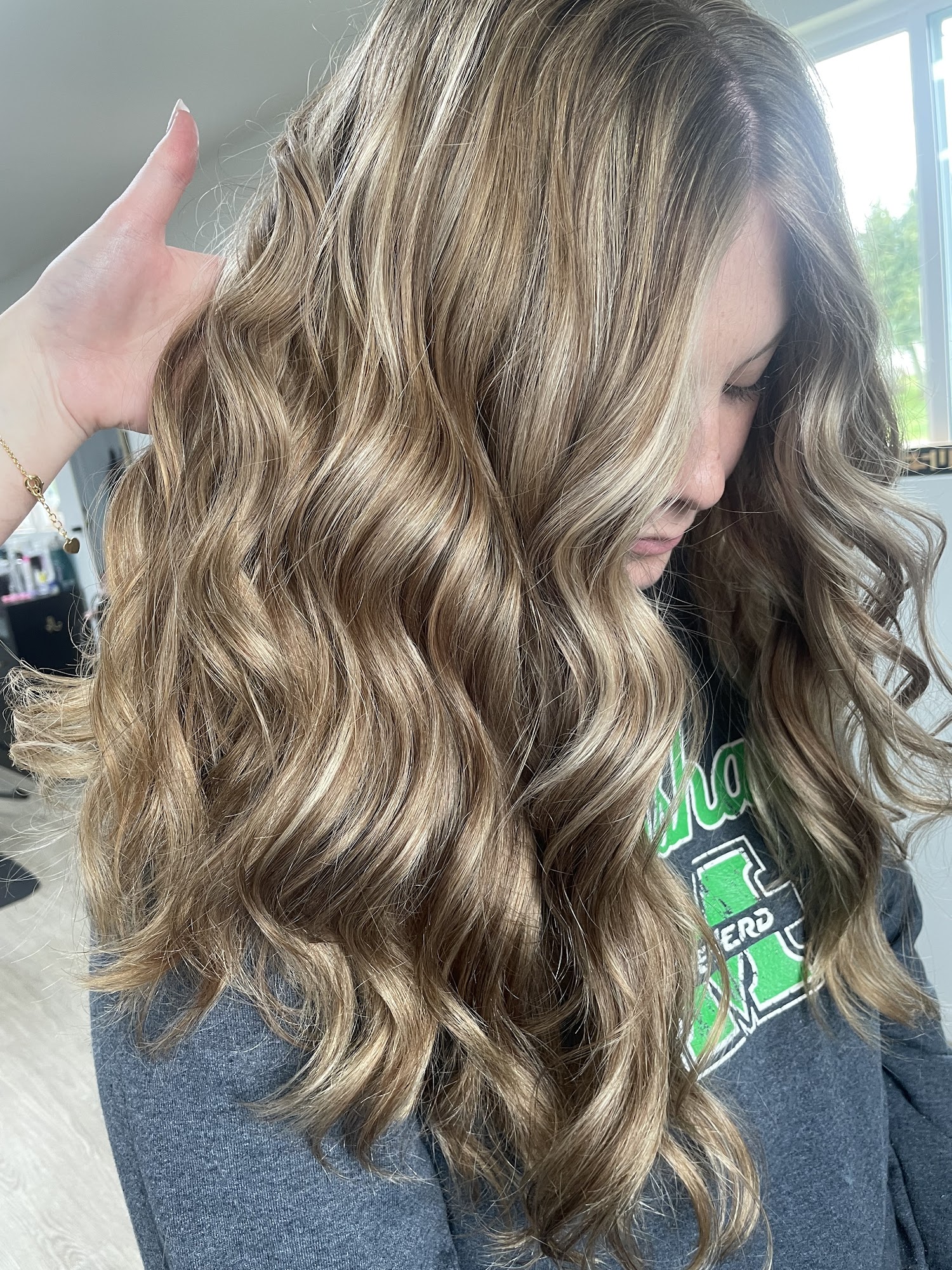 Hallie’s Hair Shop