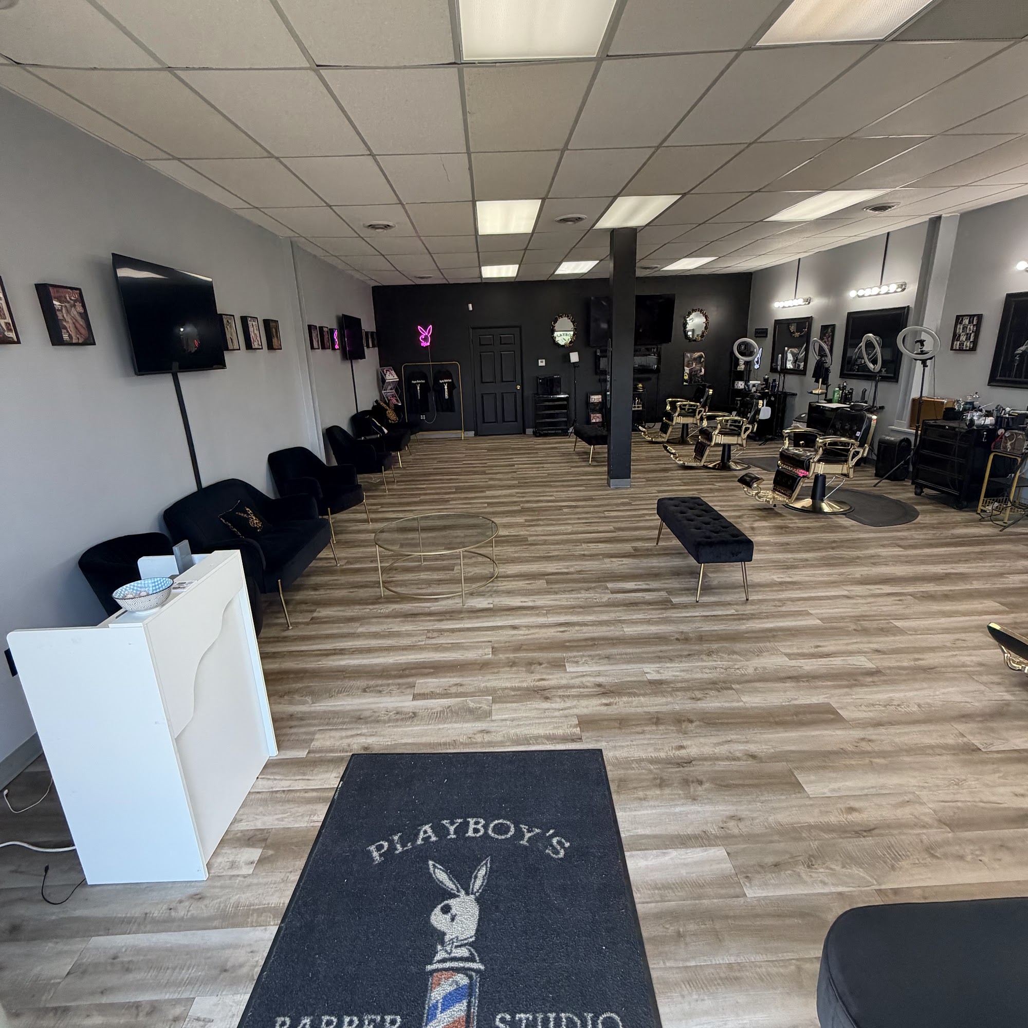 Playboys Barber Studio 1756 Mileground Rd J, Morgantown West Virginia 26505
