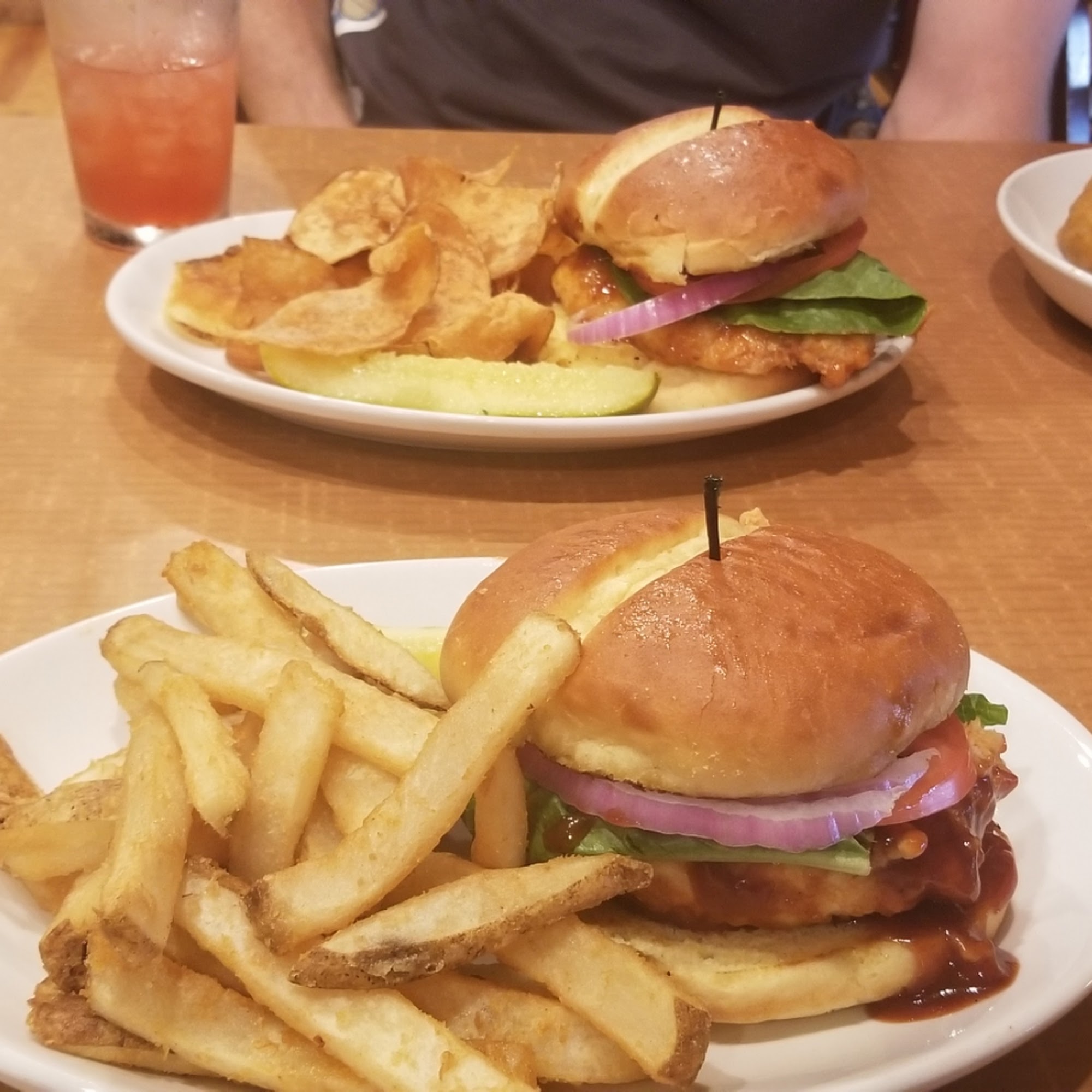 The Lost Paddle Bar And Grill Oak Hill