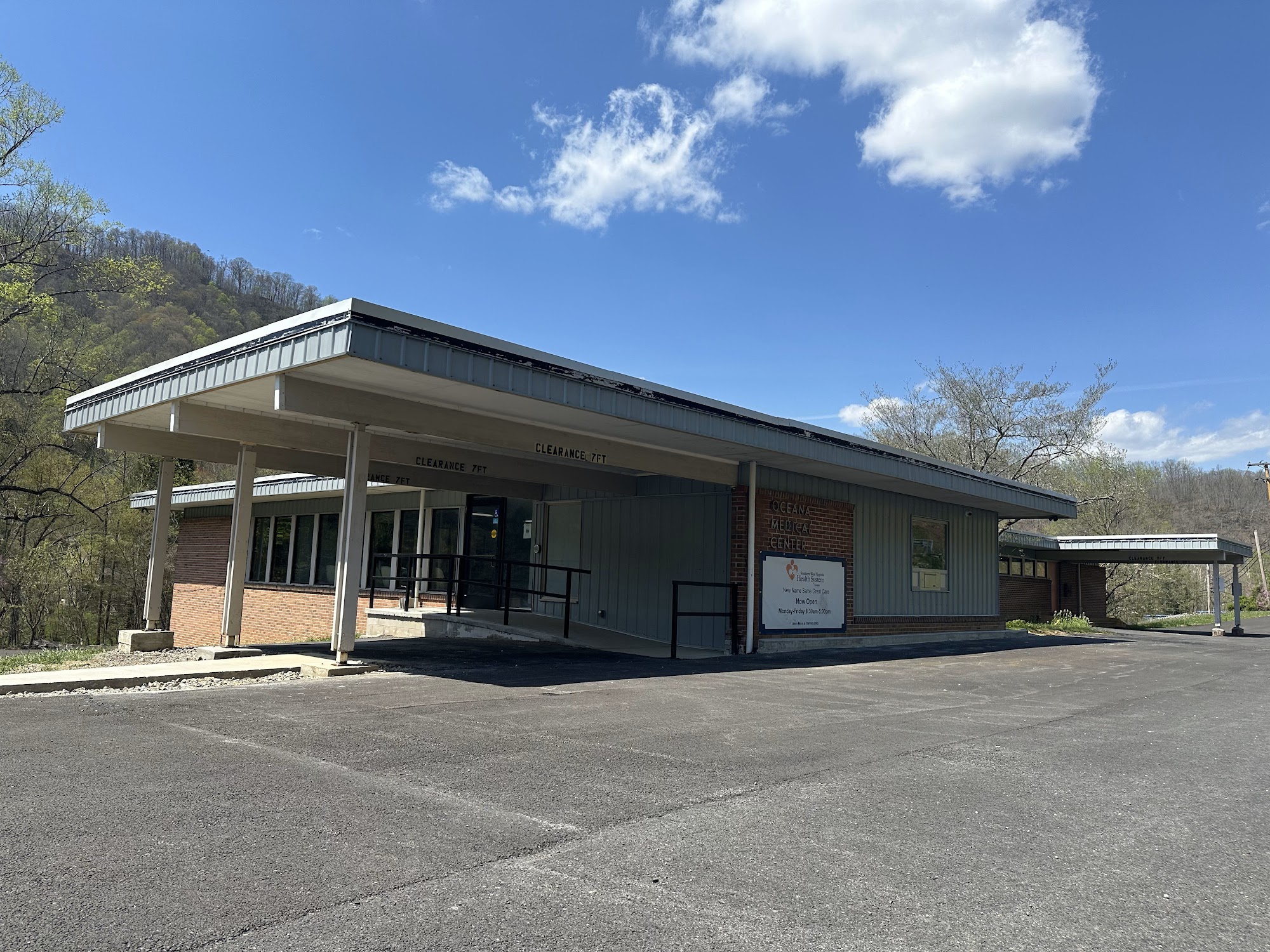 Oceana Medical Center 400 Cook Pkwy, Oceana West Virginia 24870