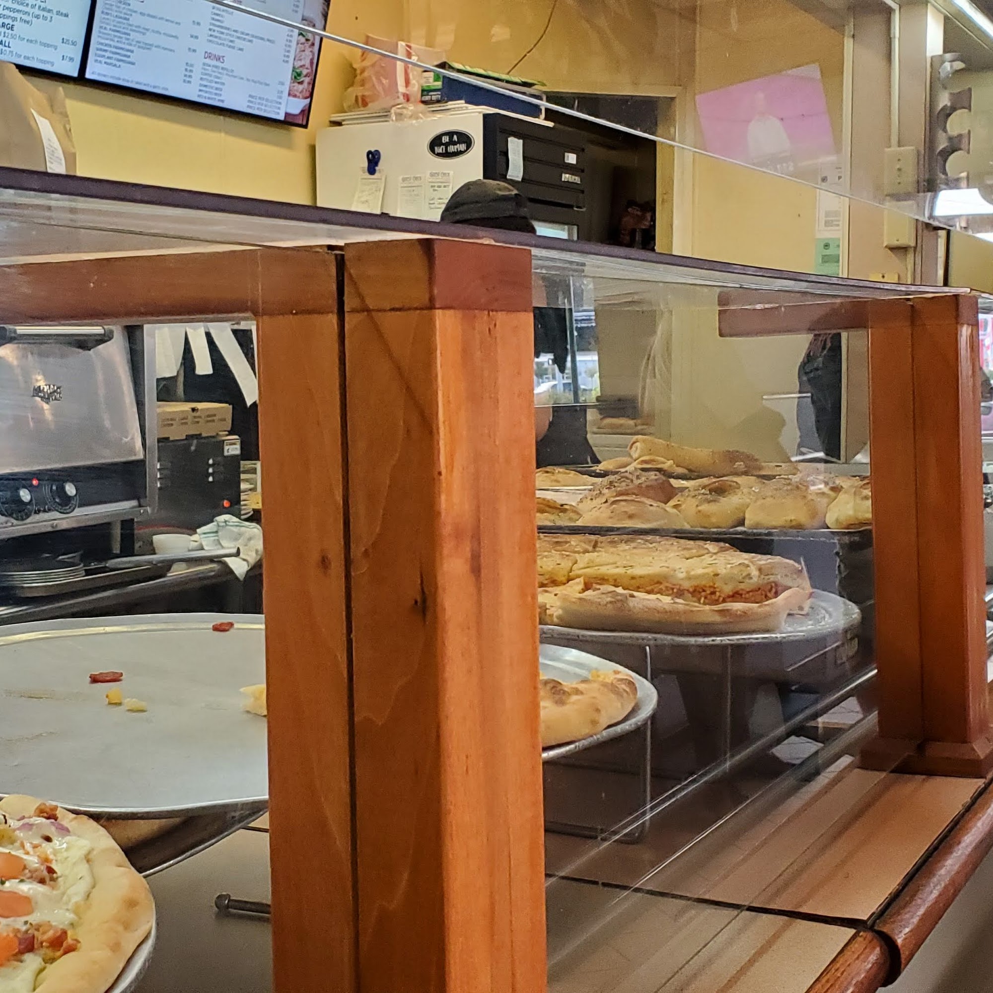 Rubi's Pizza & Grill Parkersburg