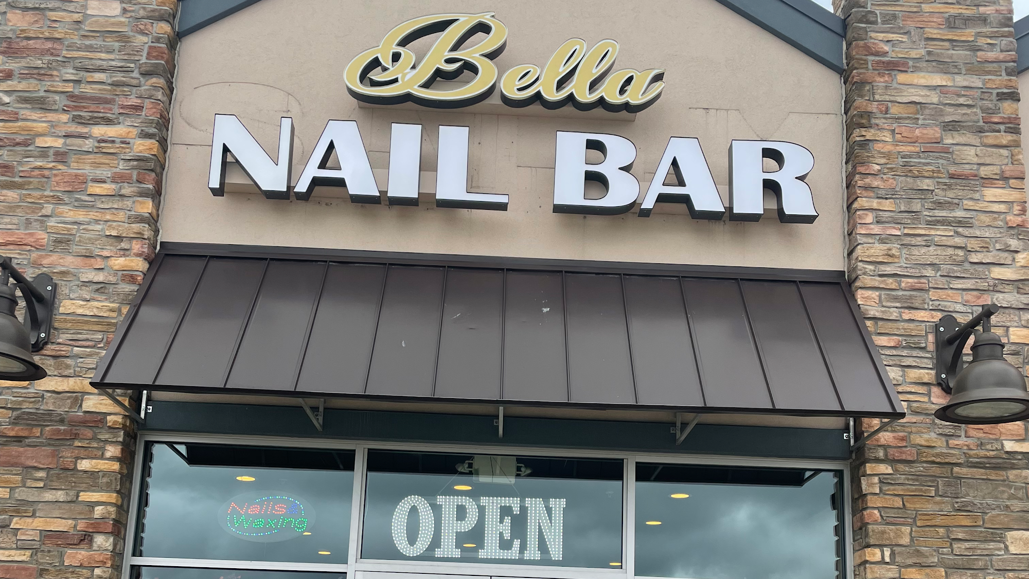 Bella Nail Bar 465 Cabela Dr, Triadelphia West Virginia 26059