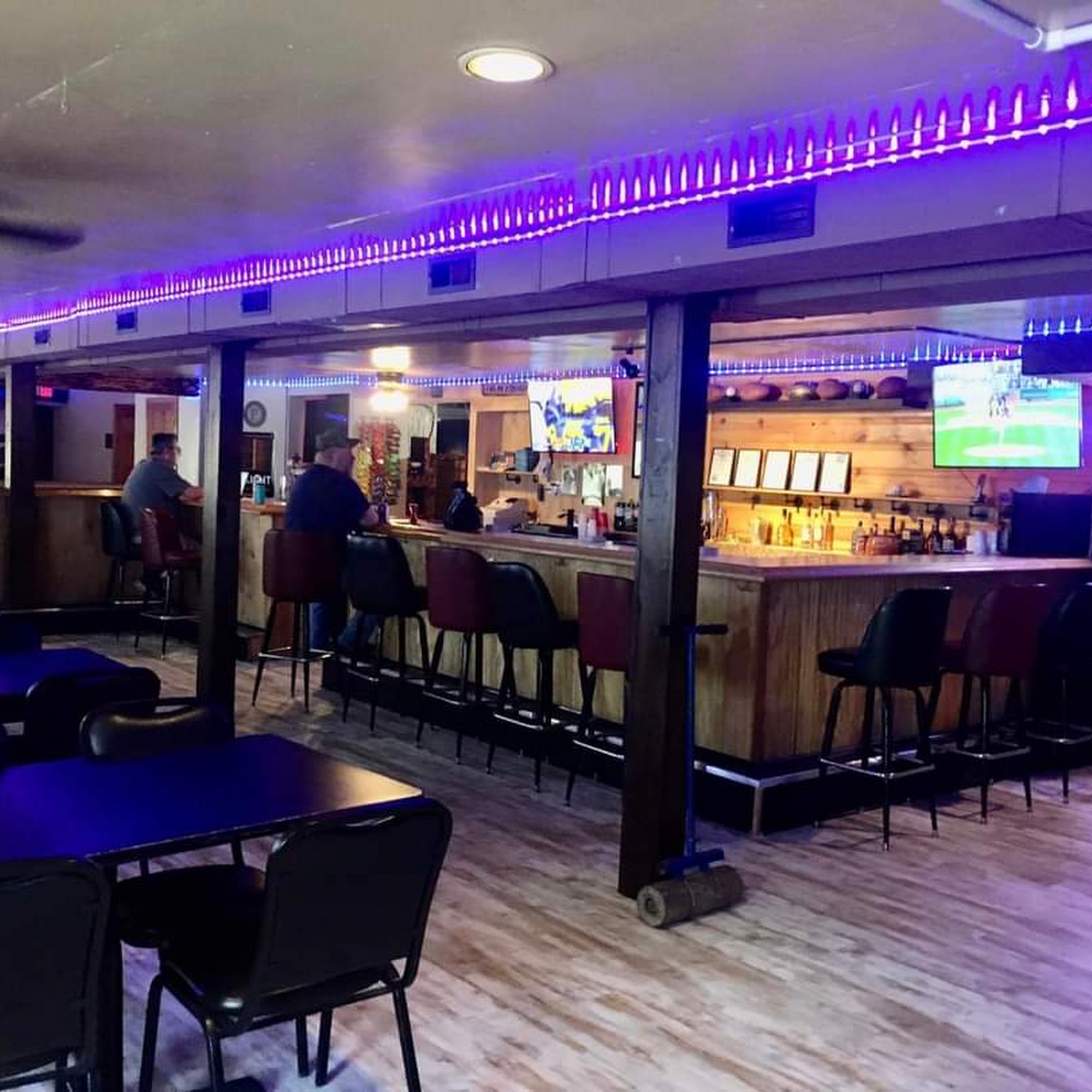 B & B Sports Bar 7377 National Rd, Triadelphia