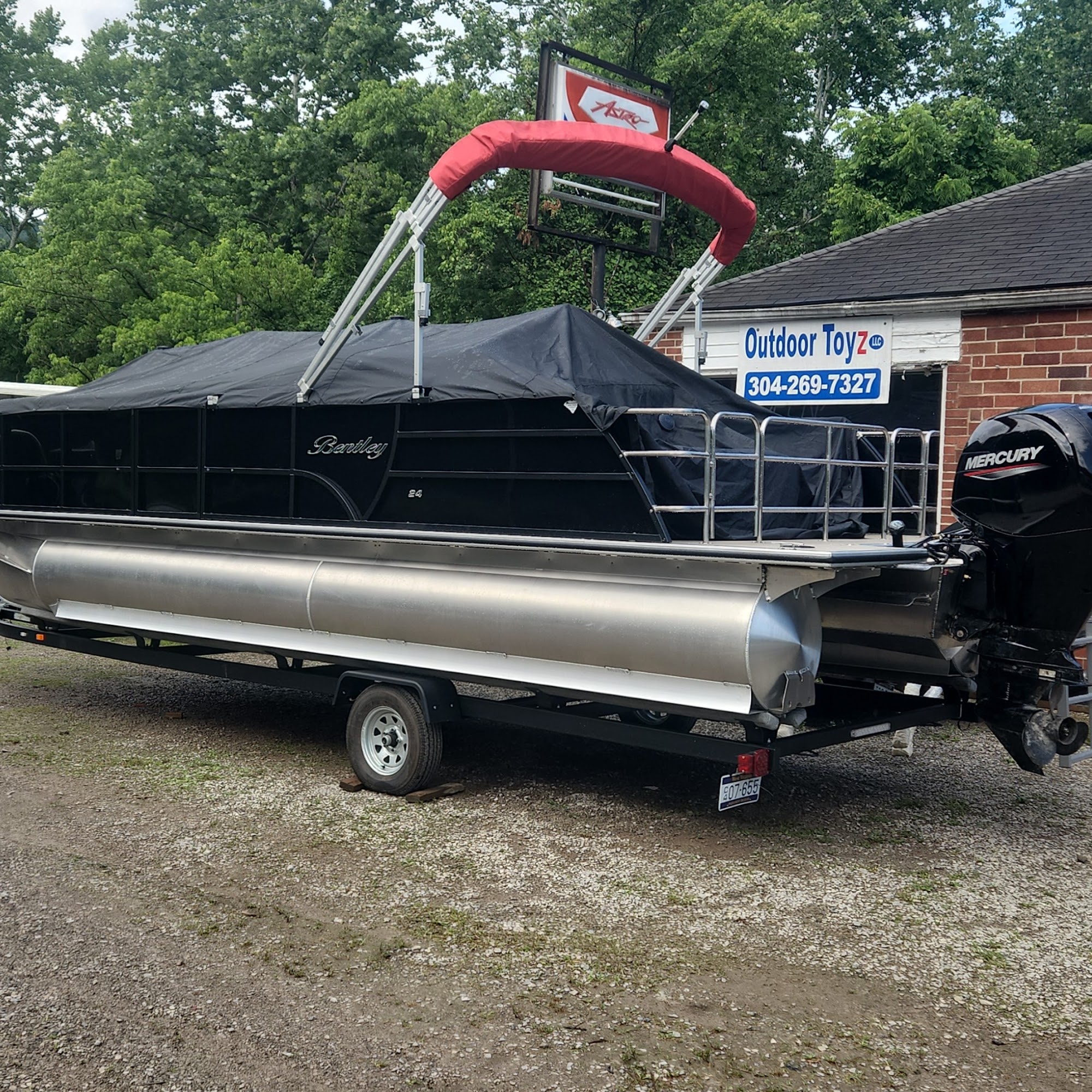 Hinkle Marine Sales Weston