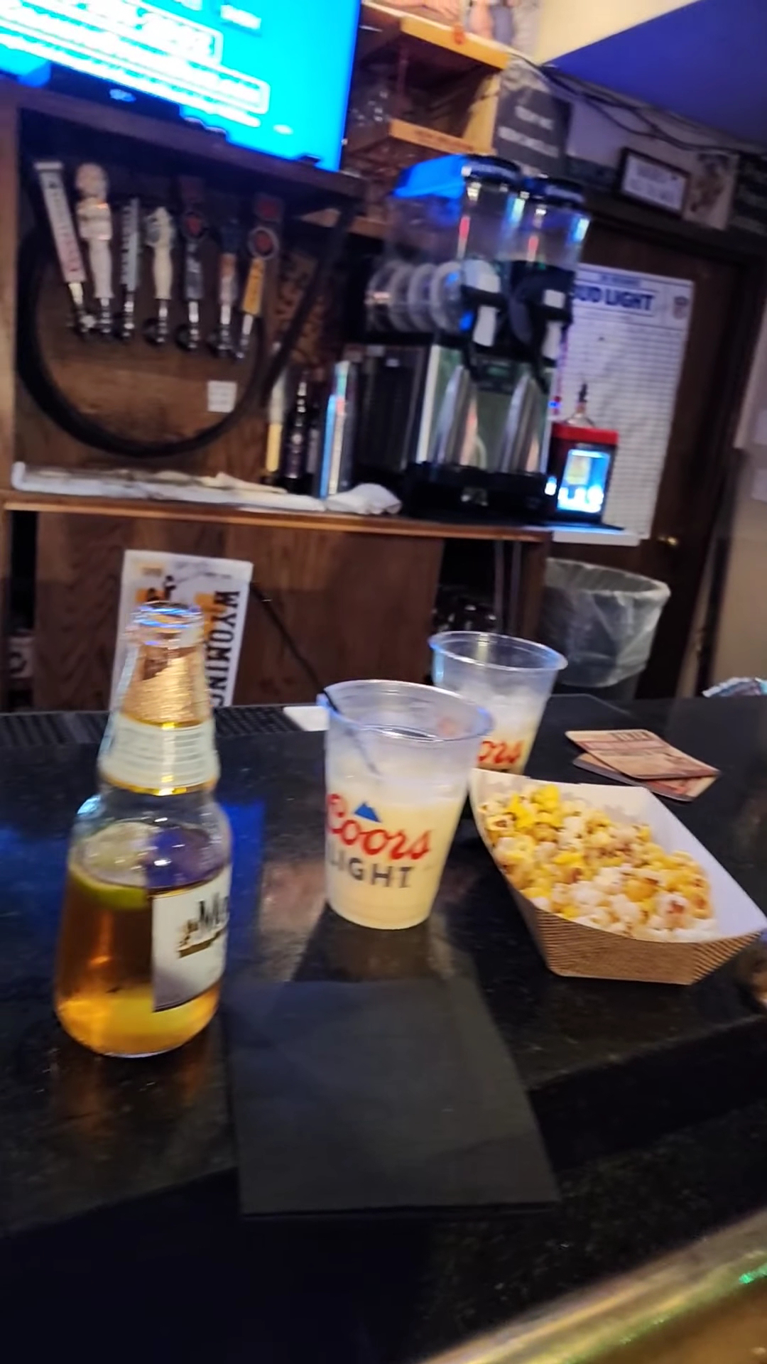 Four Winds Liquor & Lounge Menu