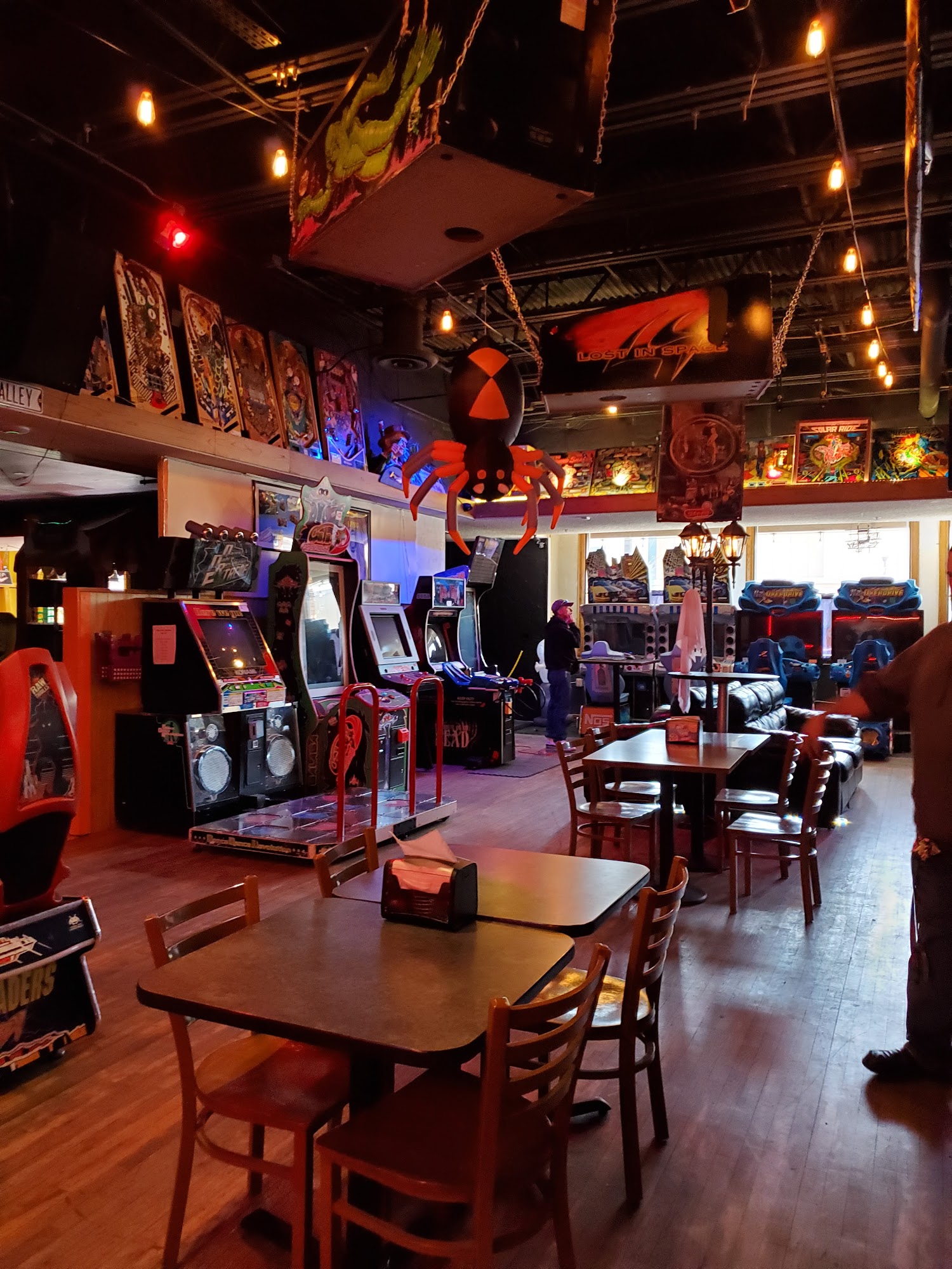 Flippers Family Arcade Menu